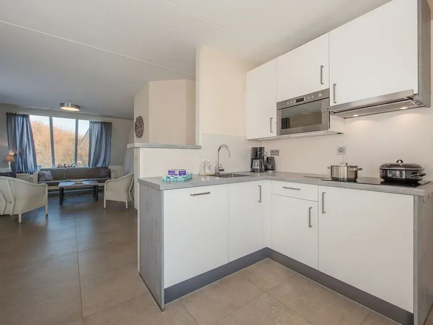 Detached Villa With Washing Machine, sea and Beach at 1 km