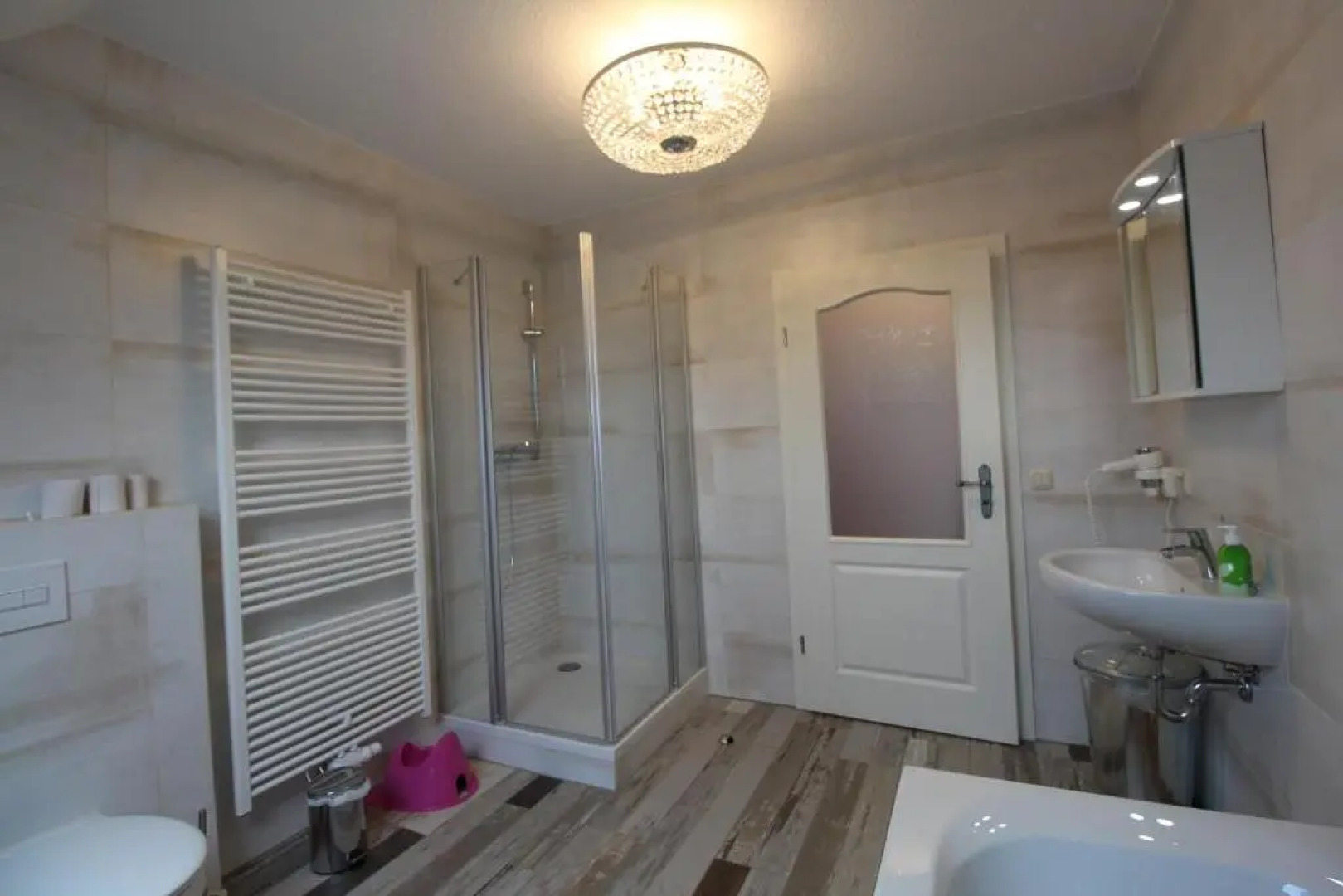 Heinrich's Pension & Cafe-Wirtschaft