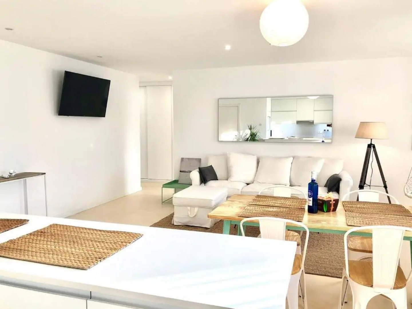 The Cliffs Vicedo - The Harbour