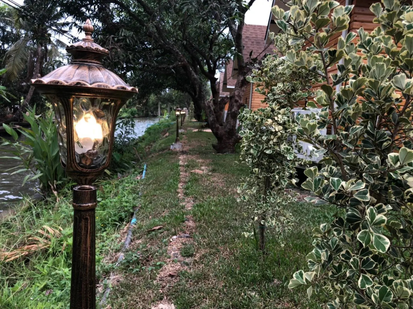 Chang Puak Resort Damnoen Saduak