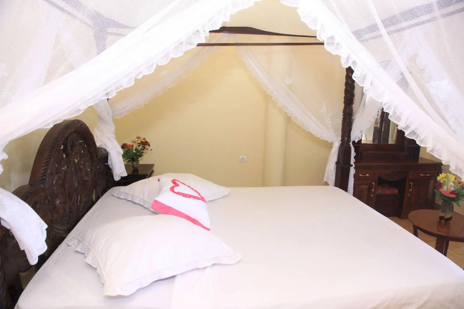 Rising Star Dive Resort