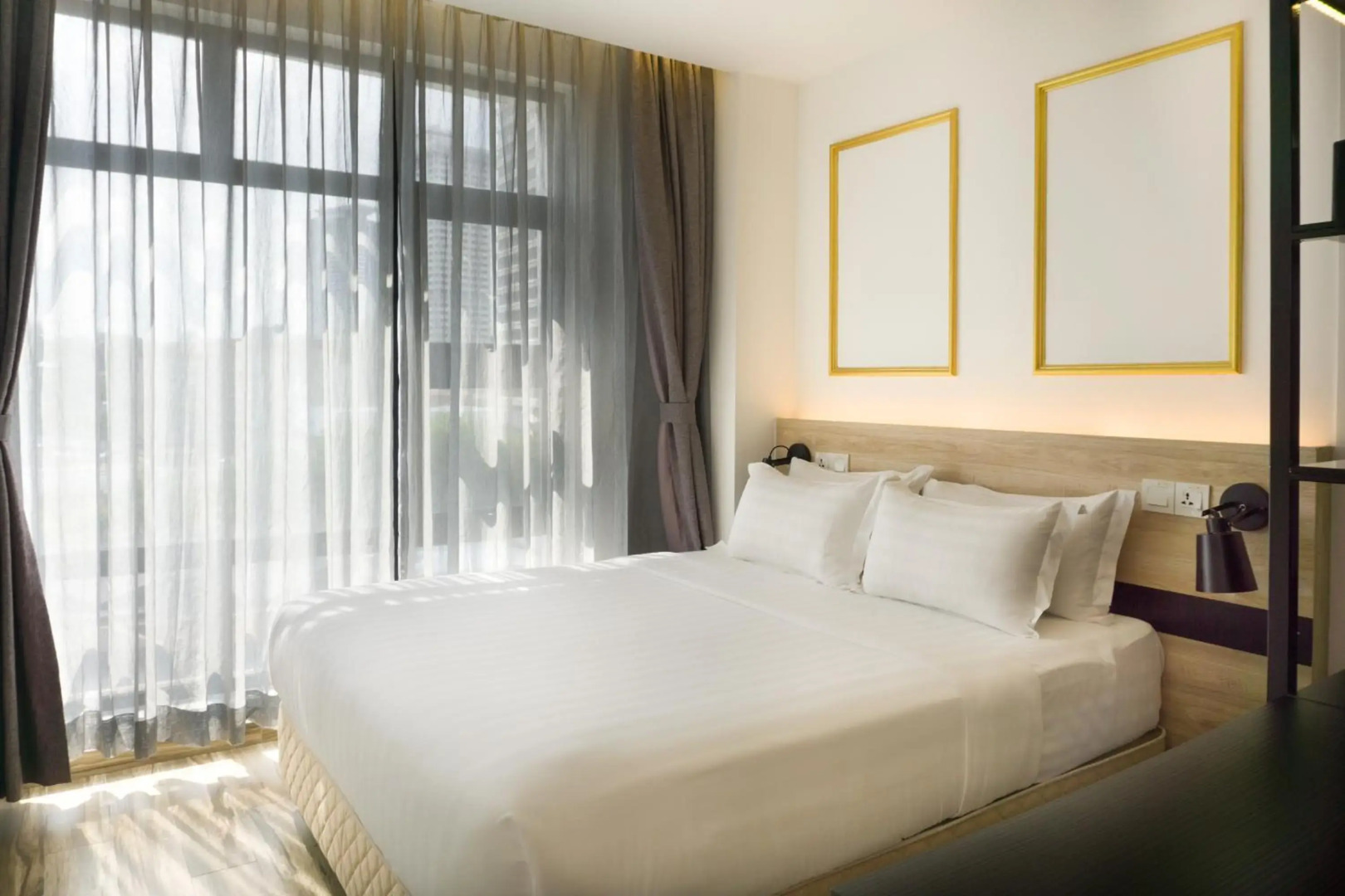 Santa Grand Hotel Central Market