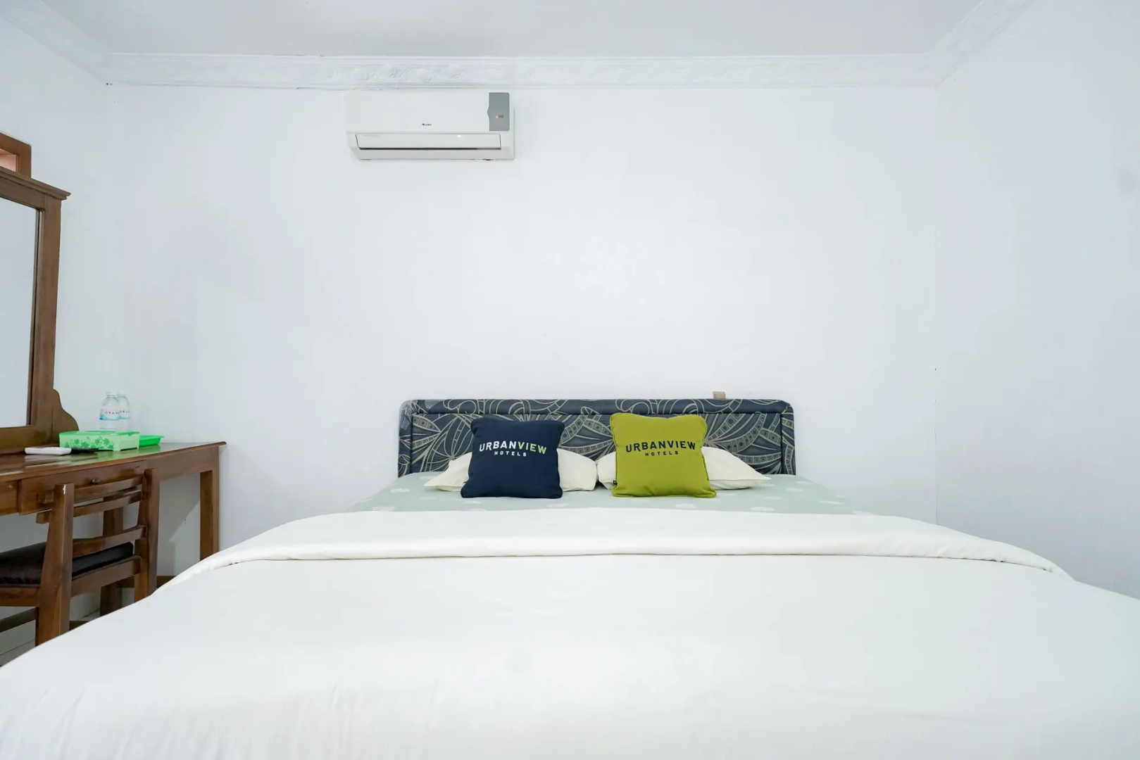 Urbanview Hotel Ratu Kuring Gisting