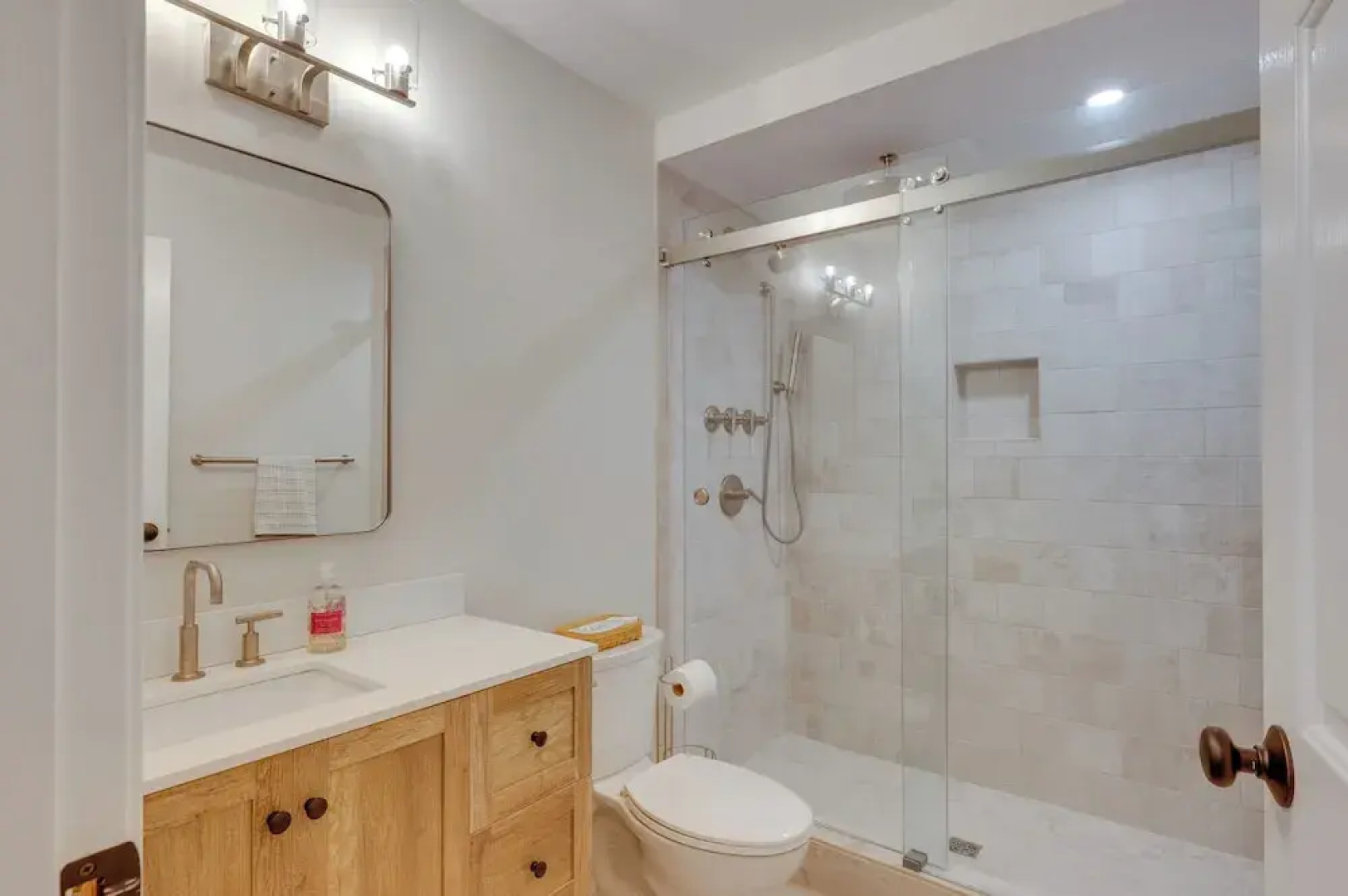 Ski-in Condo w/ Hot Tub on Burke Mtn Slopes!