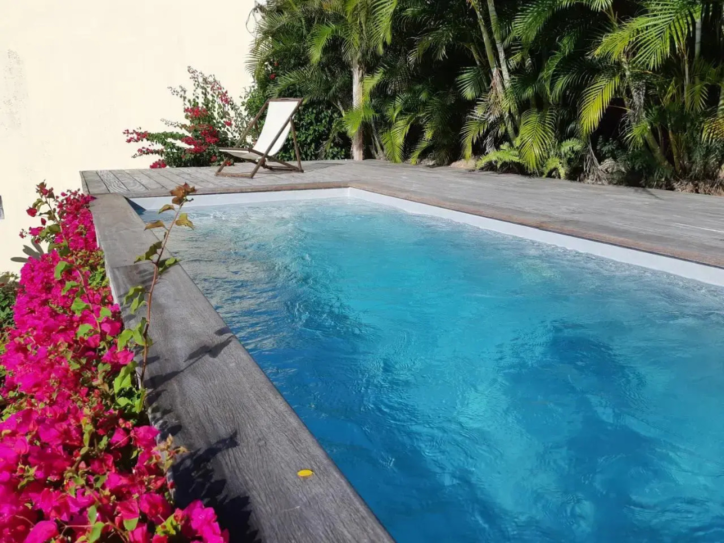 Maison avec piscine à 80 mètres de la plage