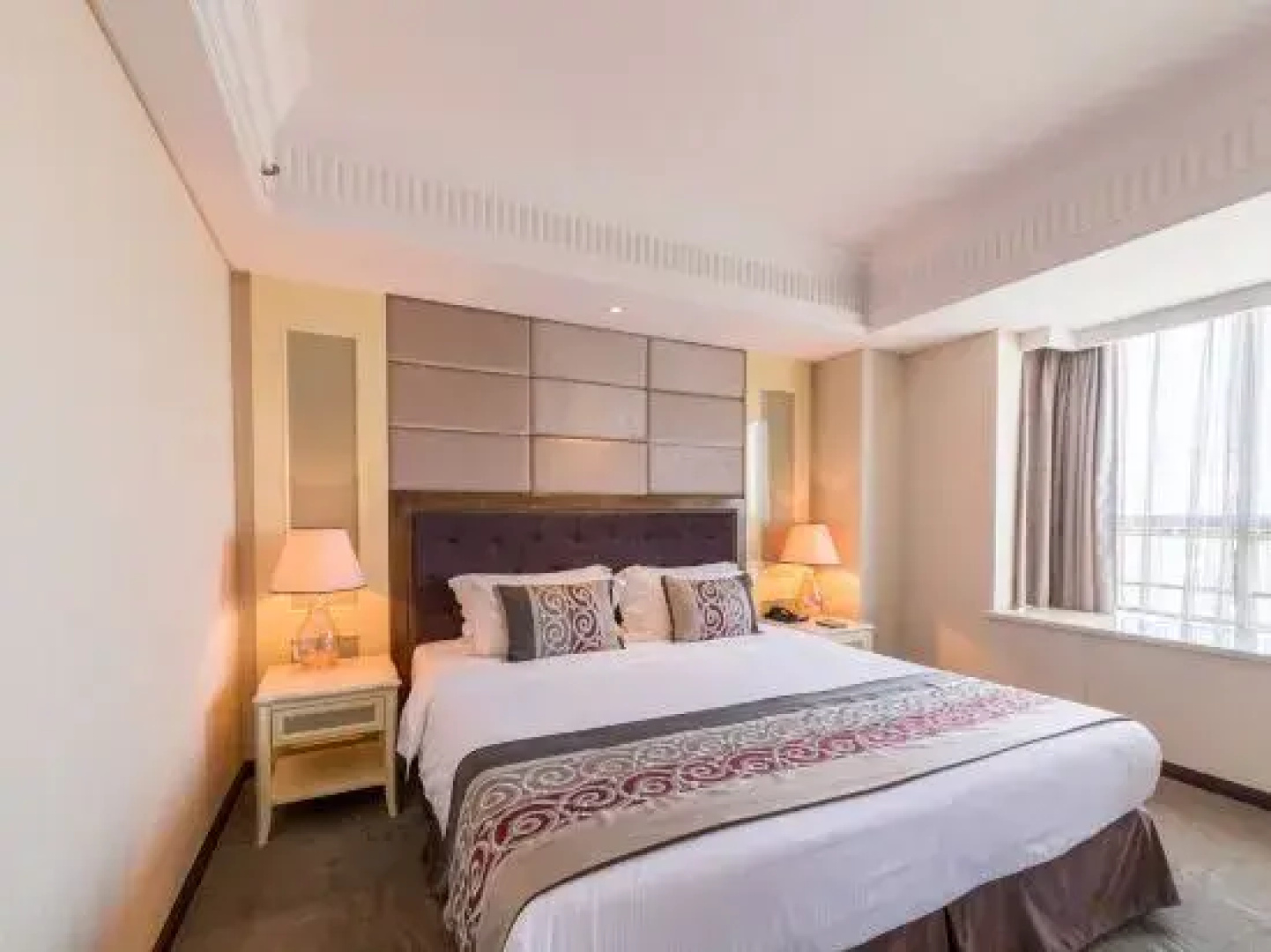 Jingge Hotel