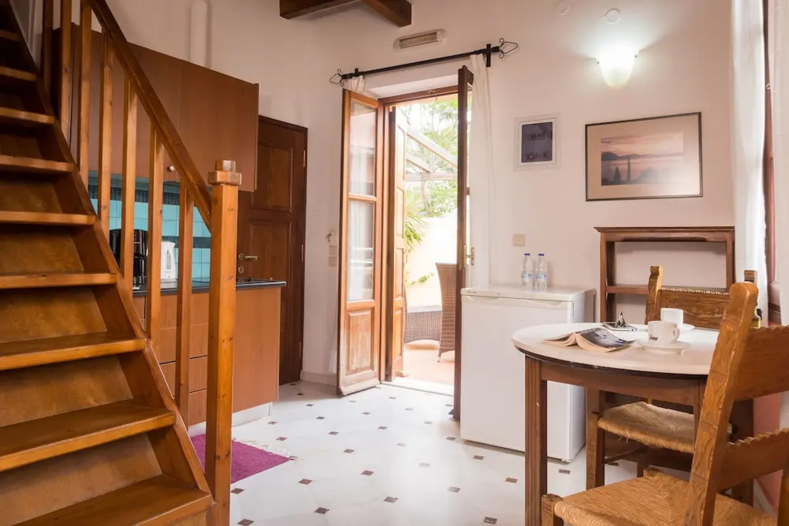 Xenon Apartments