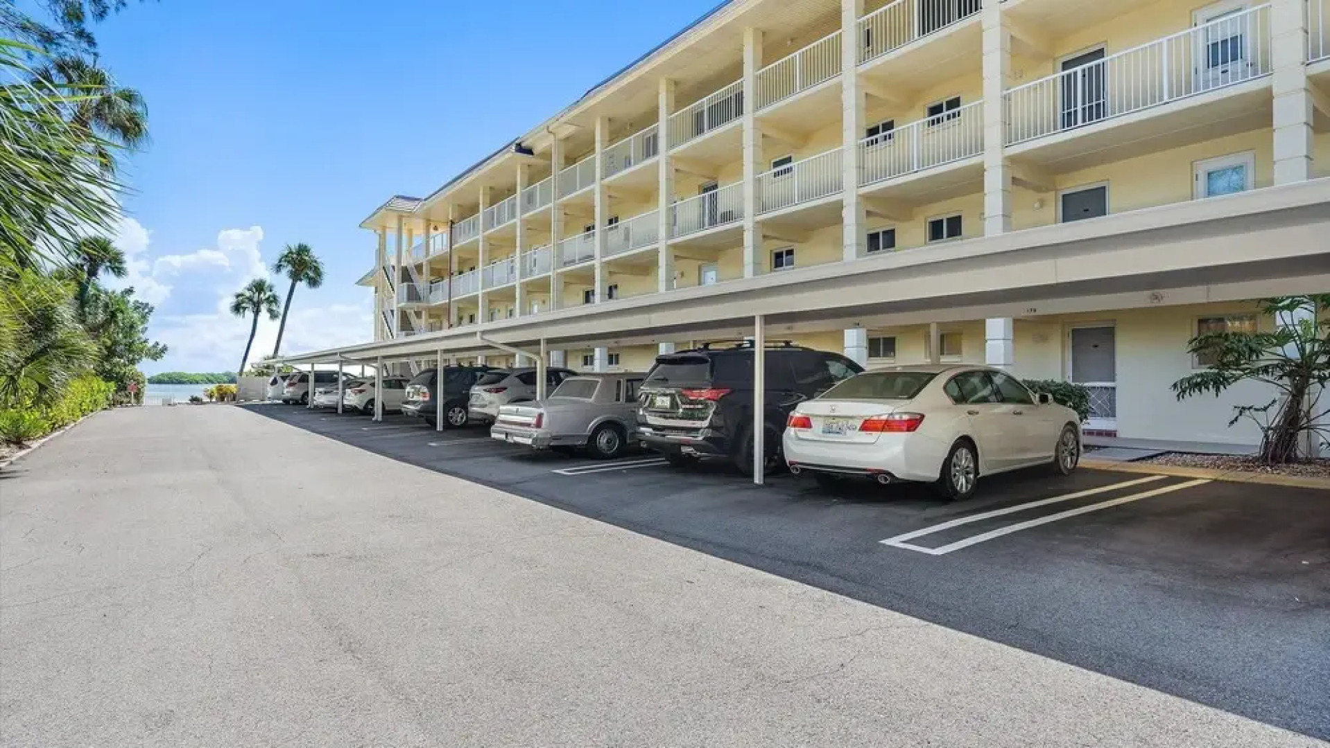 Beach Harbor Hideaway 1 Bedroom Condo by RedAwning