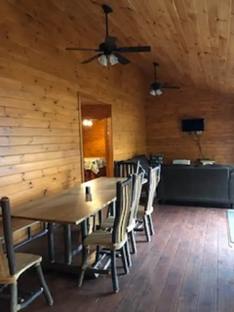 Riverbay Adventure Inn