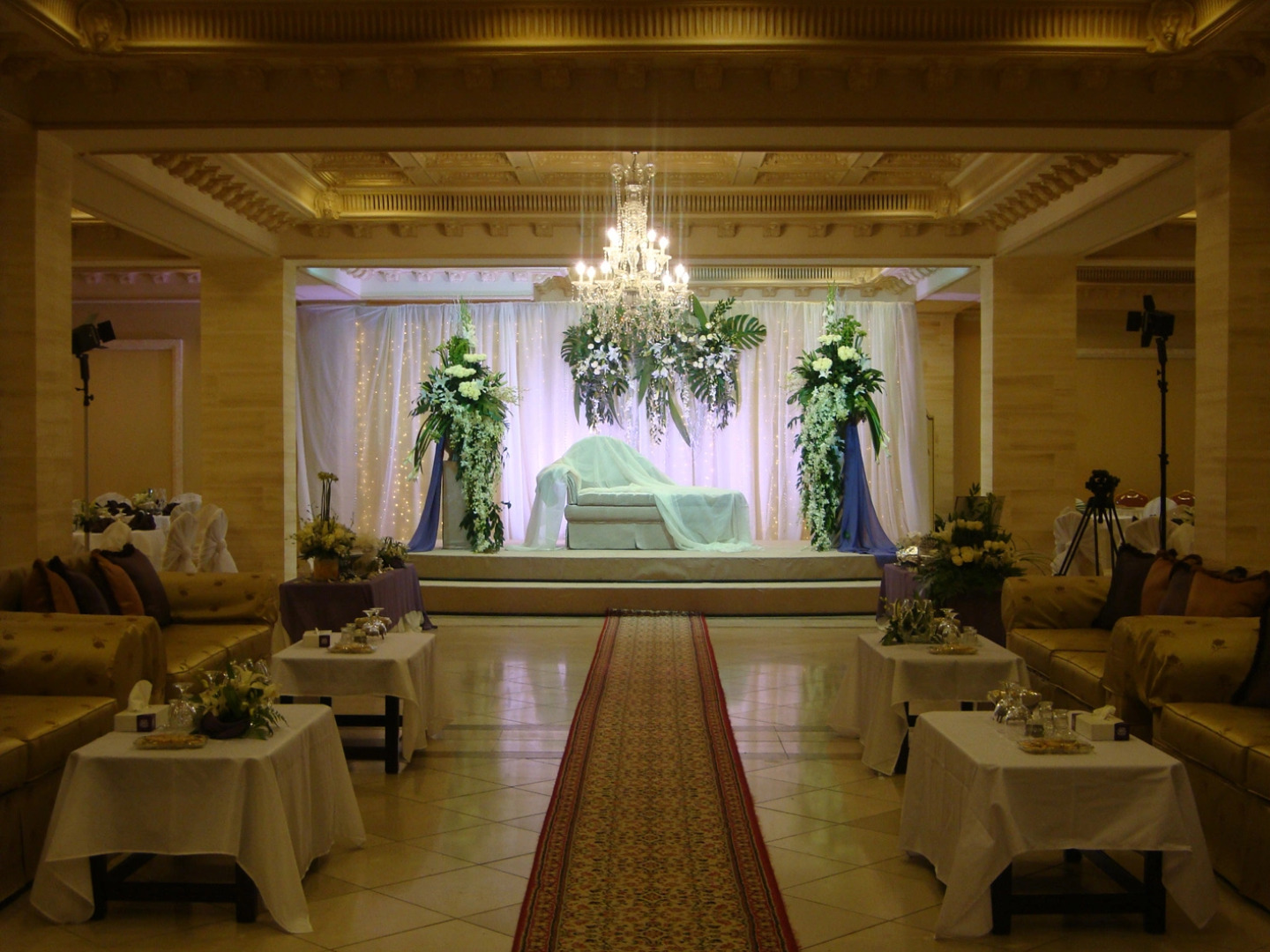 Riviera Palace Deluxe Suites