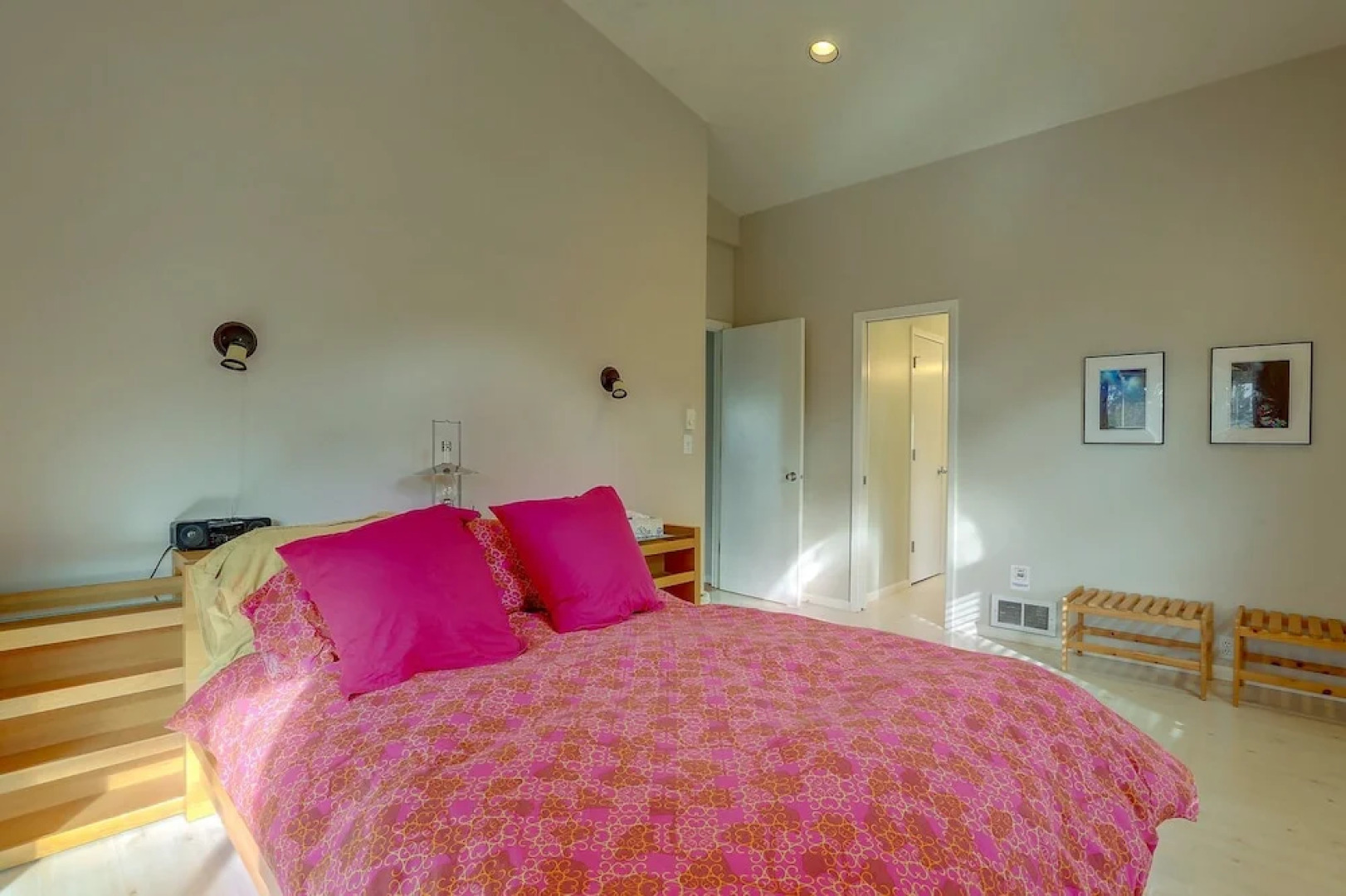 Fir Mountain Escape 4 Bedroom Home by RedAwning