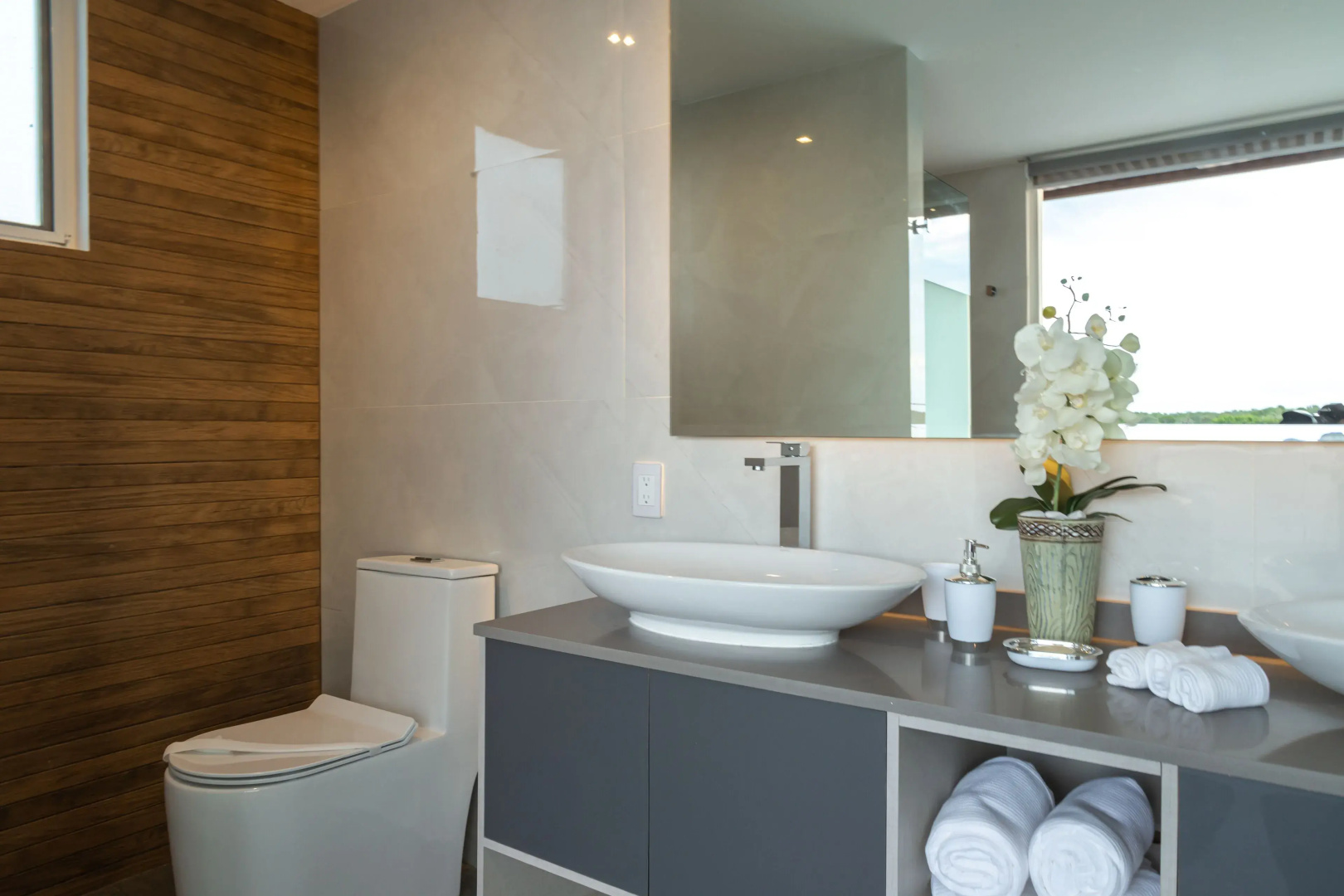 Fabulous & Exclusive Apartments With Sea View Pool BBQ Garden