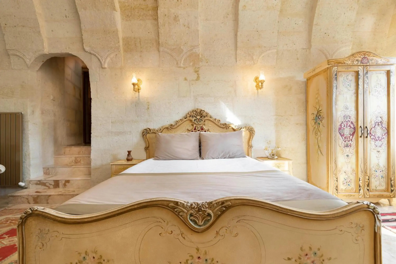 House 1938 Special Cave Hotel