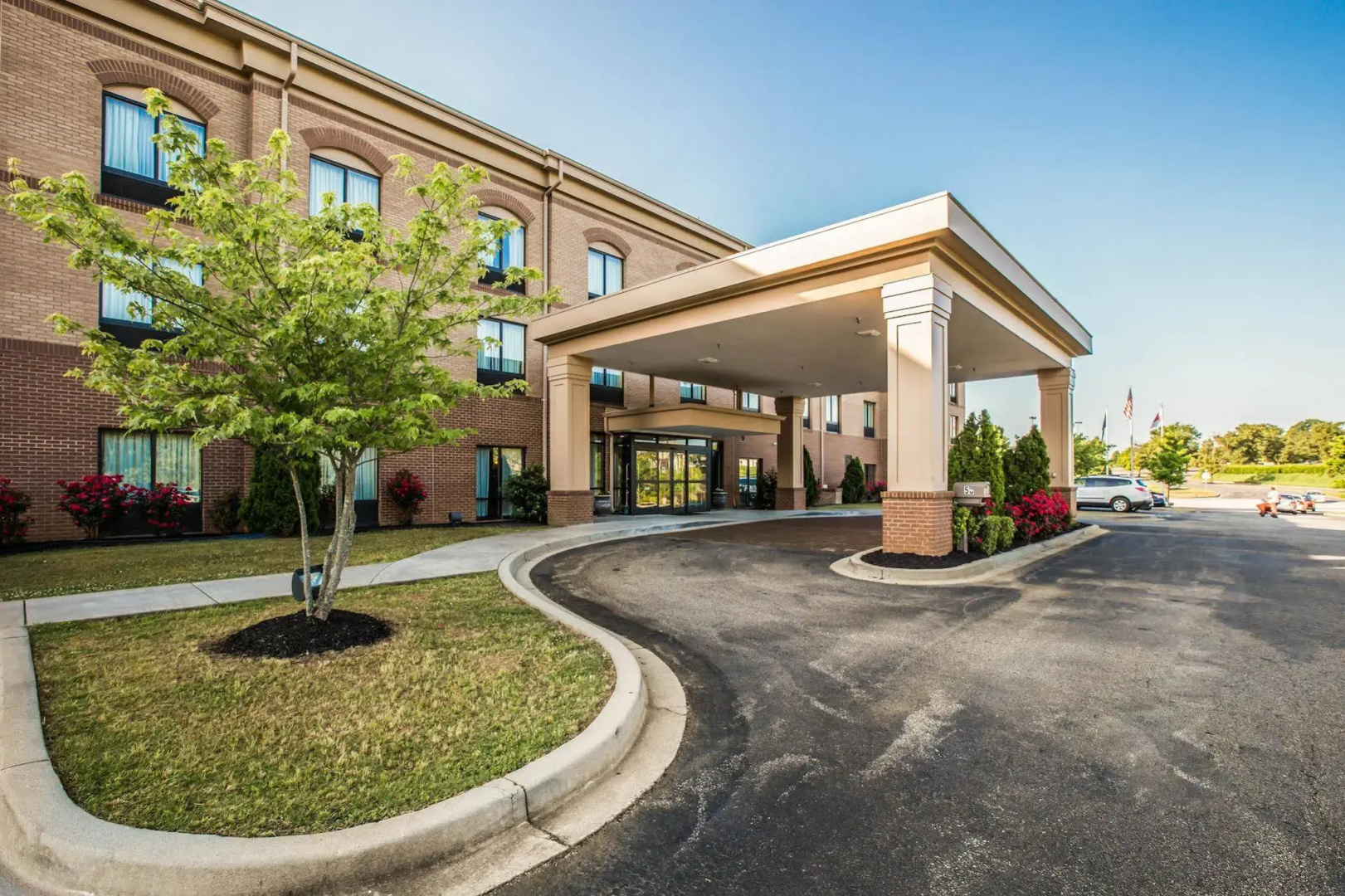 Comfort Suites At WestGate Mall