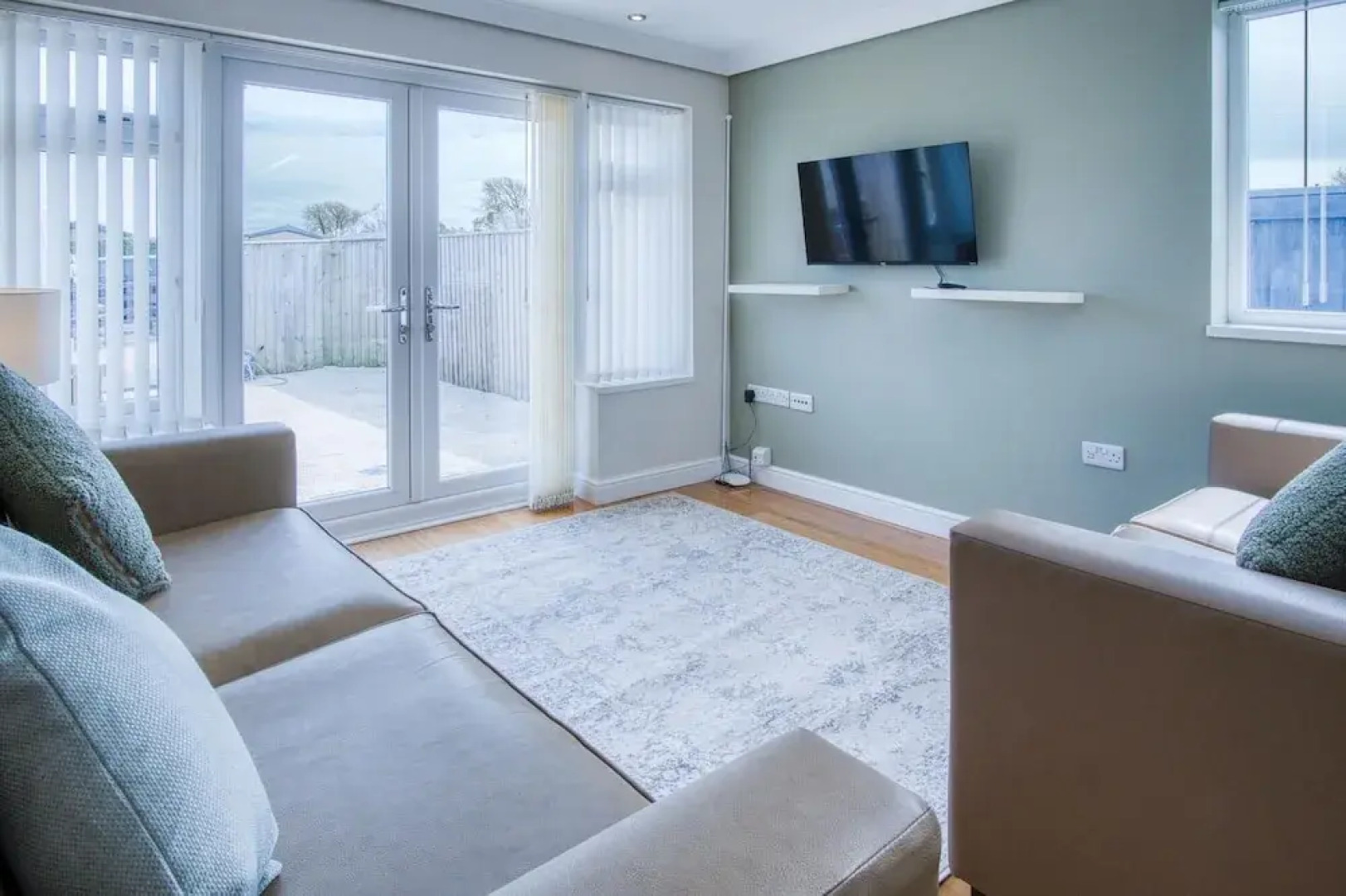 Ridgeway Hideaway - 1 Bedroom Holiday Home - Manorbier