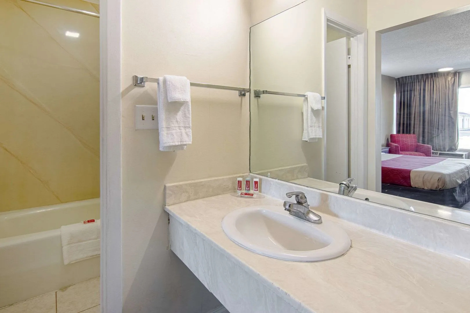 Red Roof Inn LaGrange