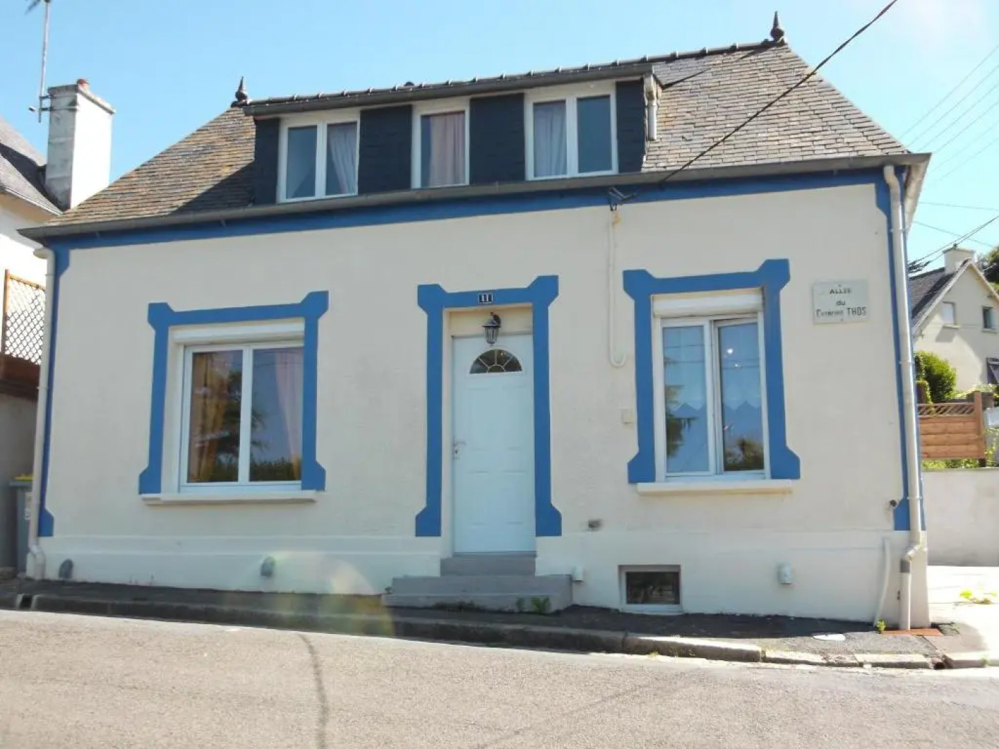 La Maison Bleue