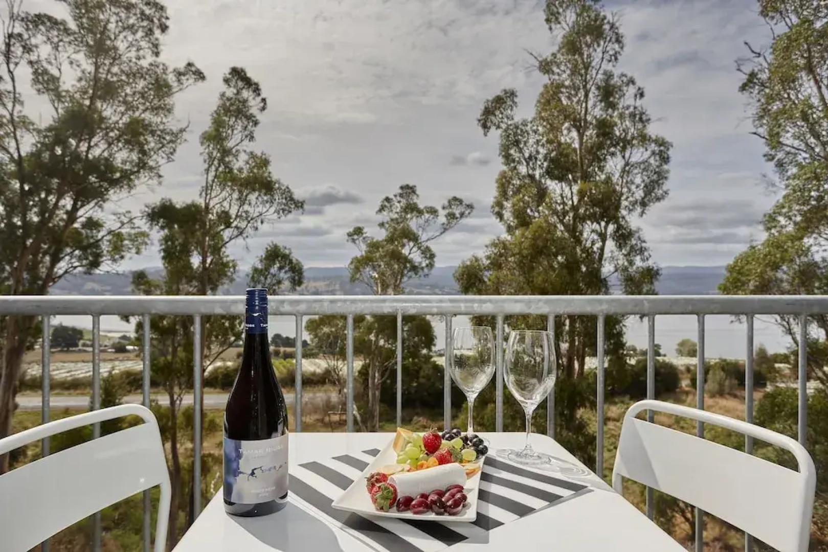 Rosevears Vineyard Retreat