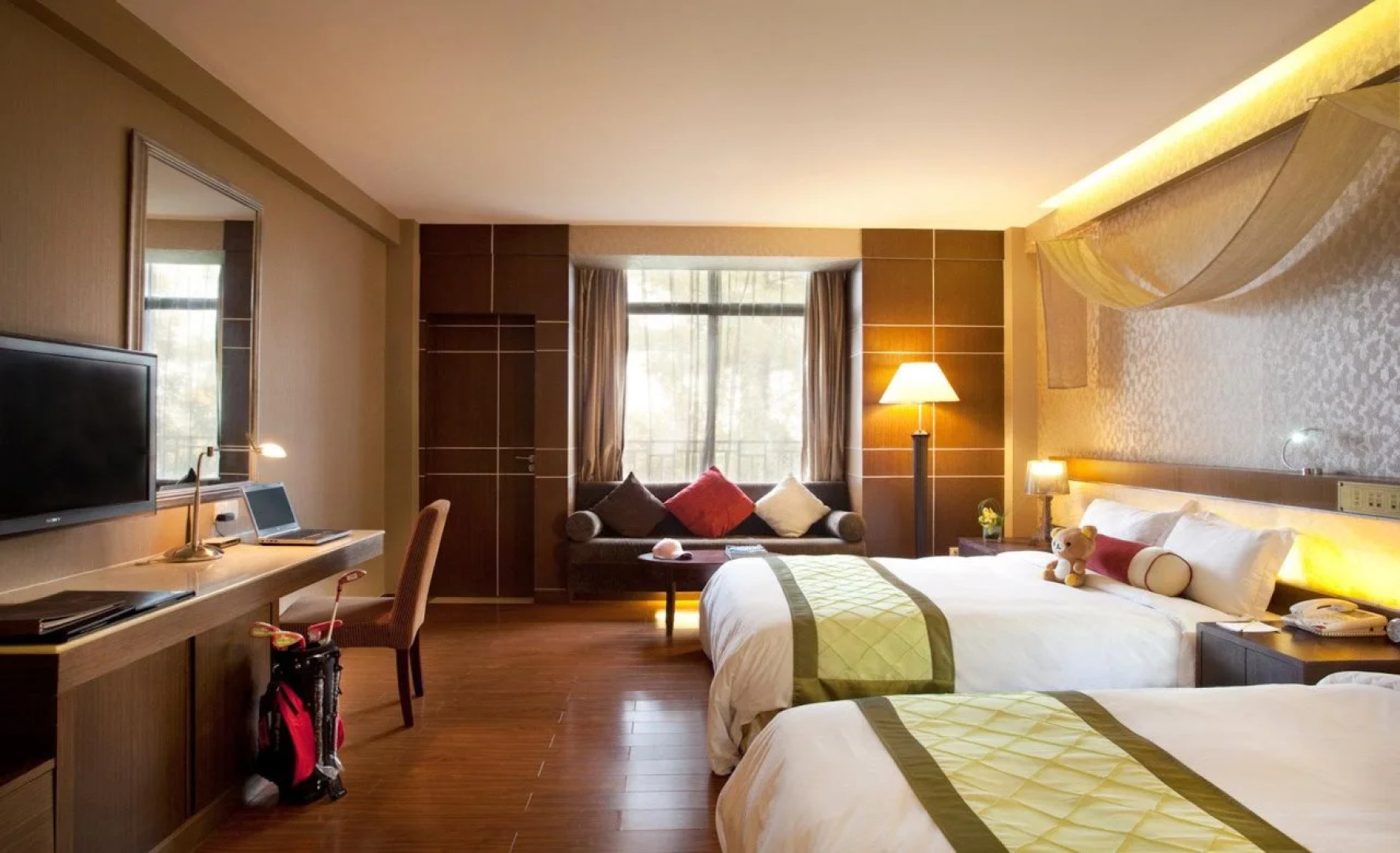 Spring City Golf And Lake Resort