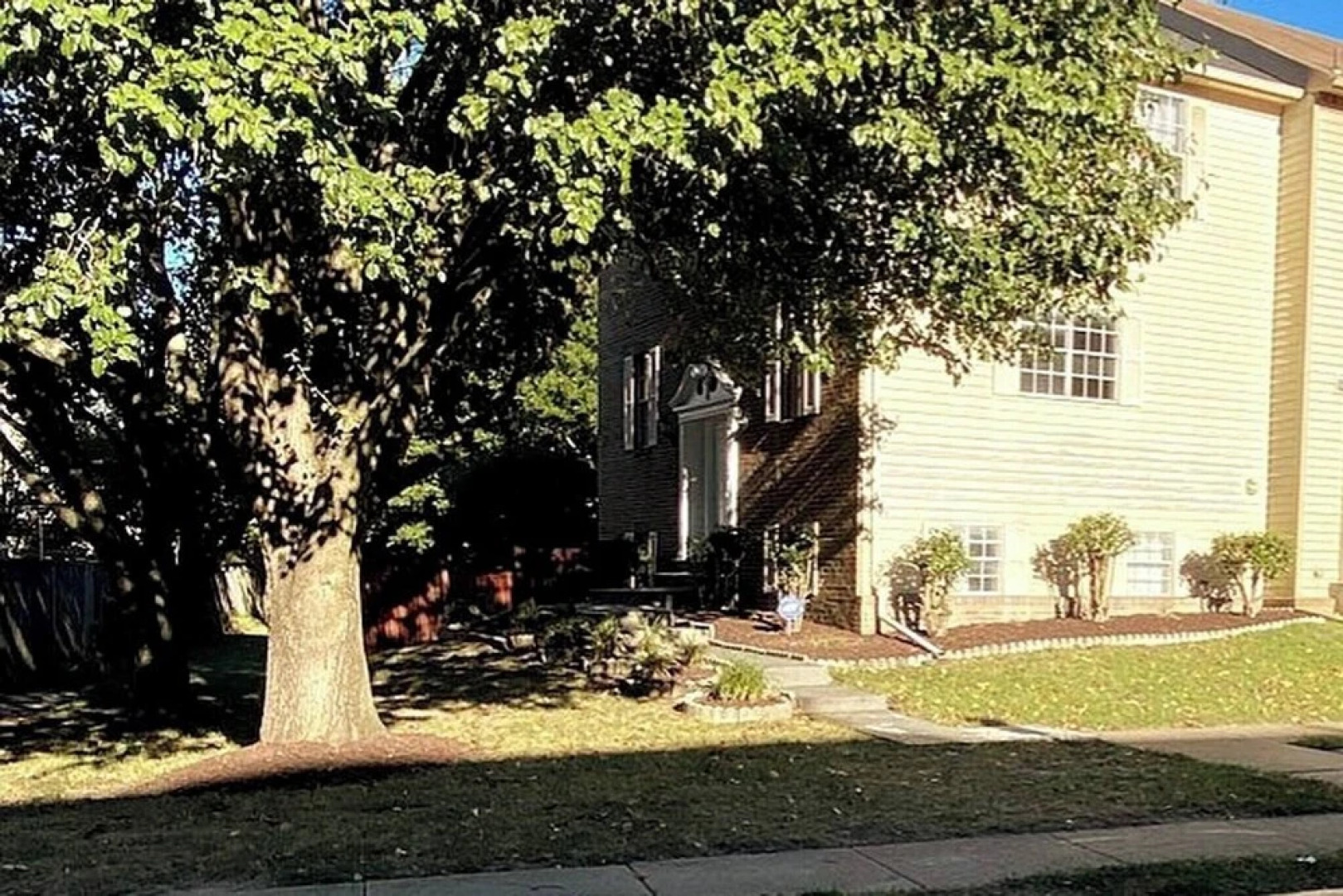 Room in House - The Master Haven Cozy Private Room