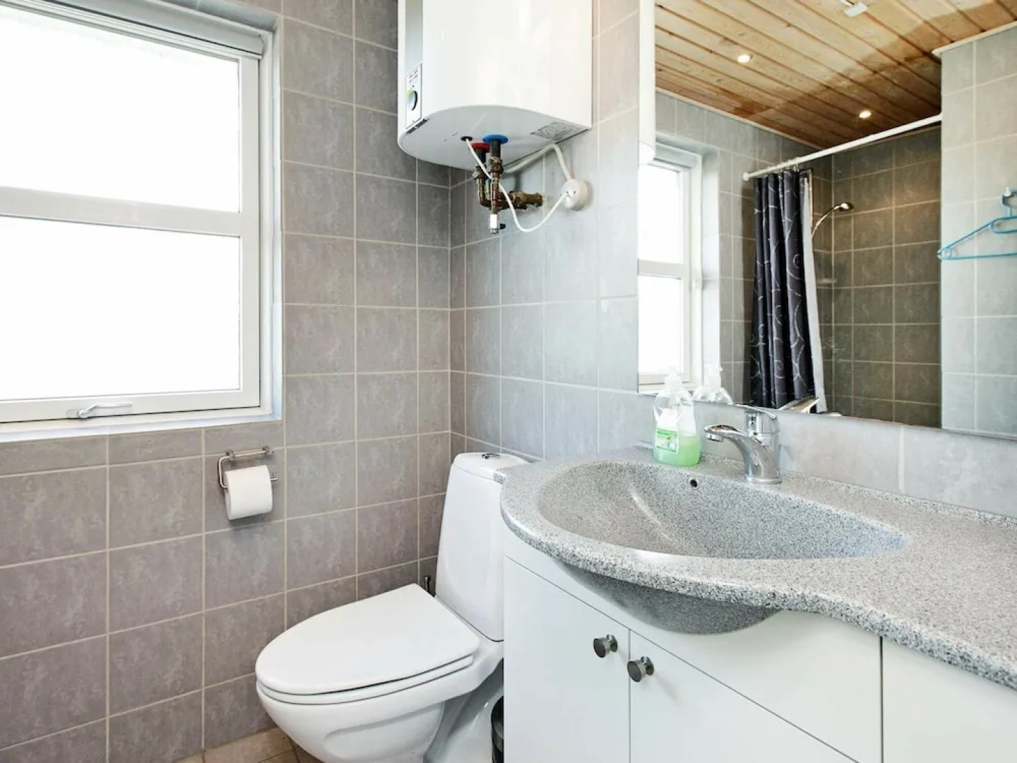 Henne Strand Bed and Breakfast