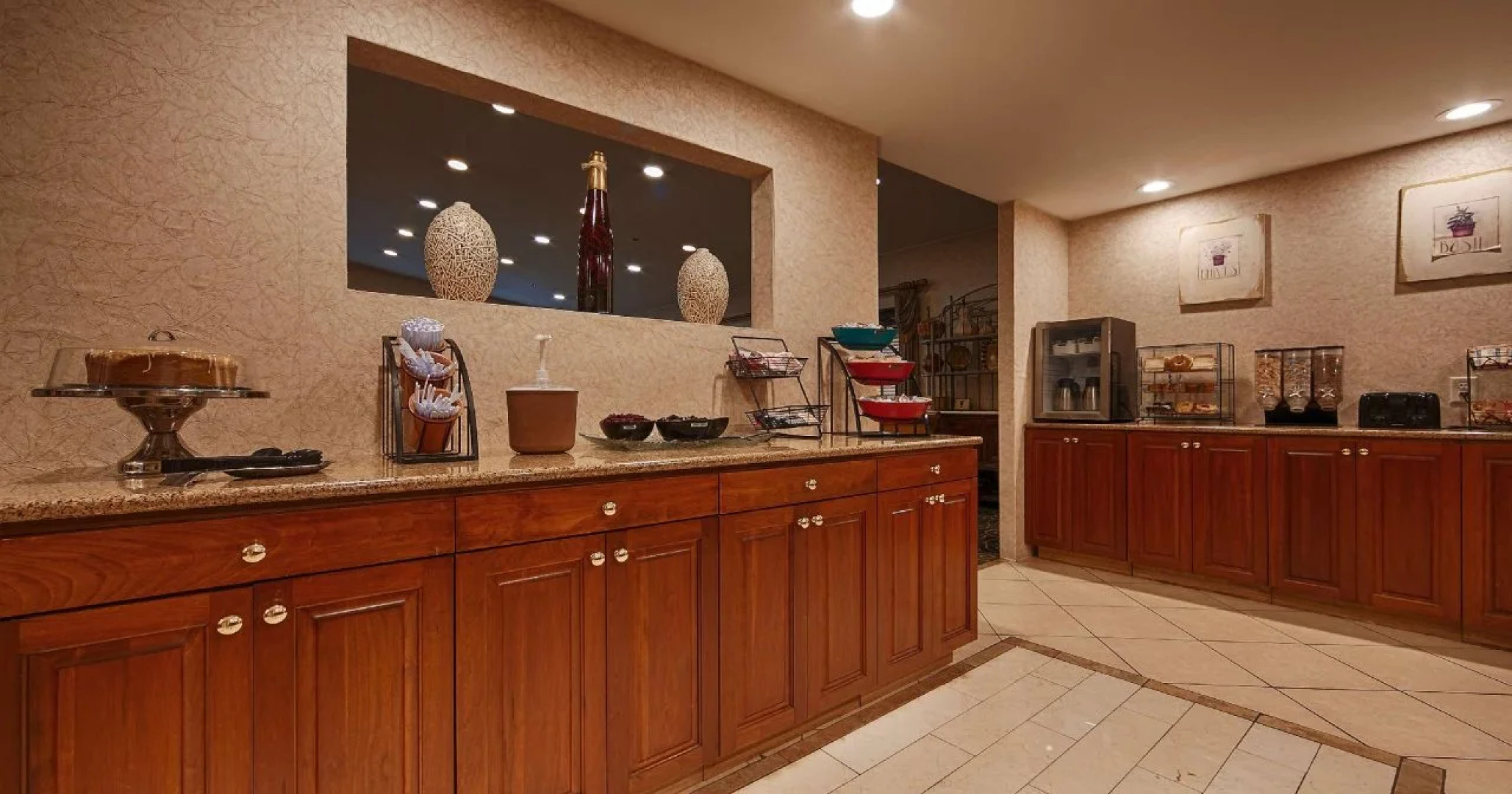 Best Western Plus Bessemer Hotel & Suites