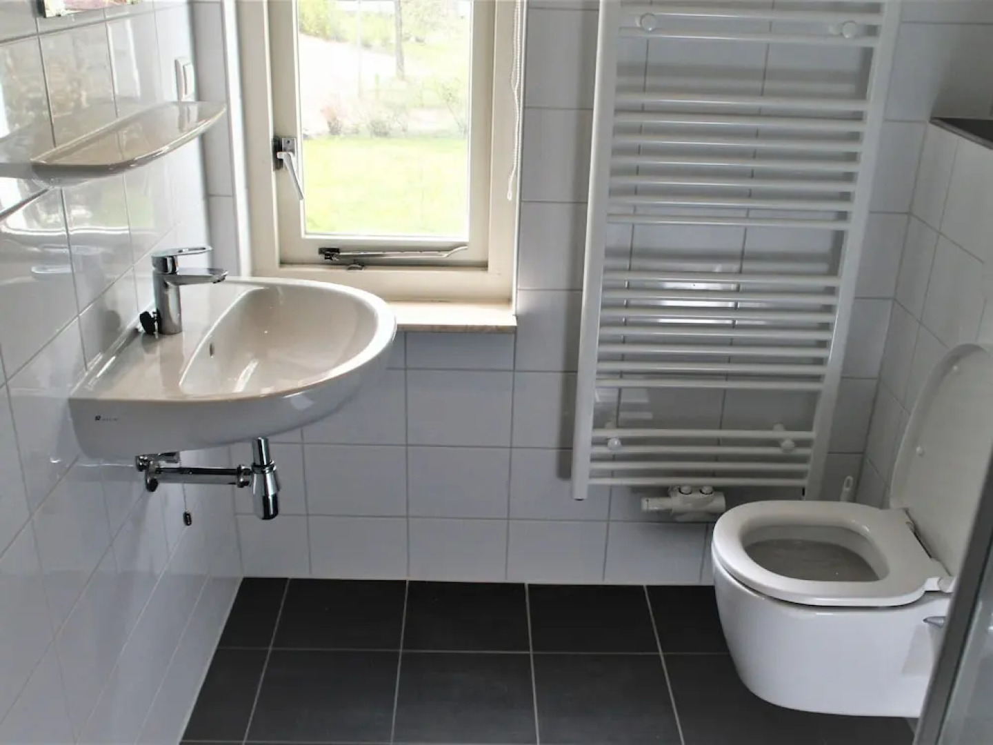 Restyled House with Fire Place near Drents-Friese Wold