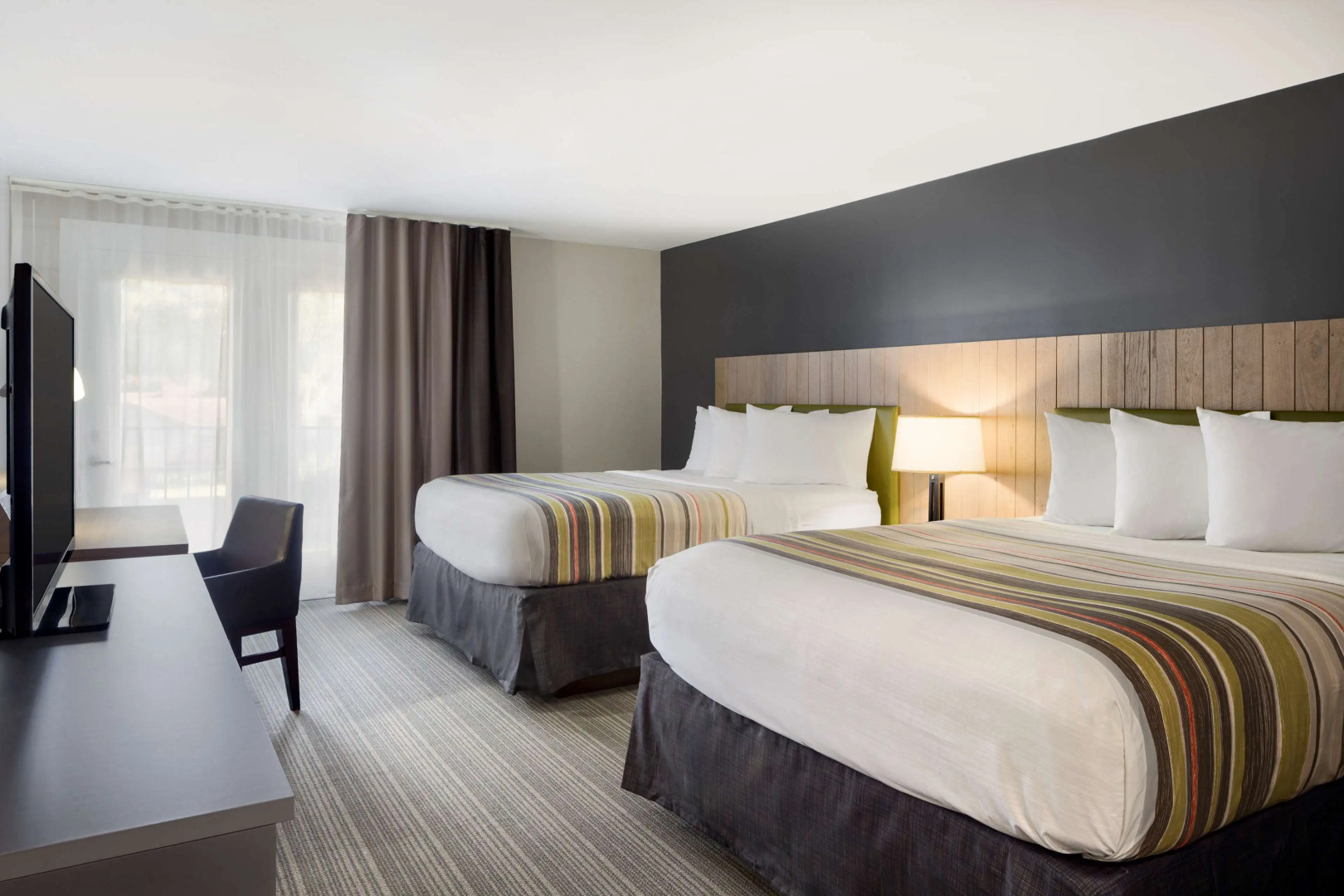 Country Inn & Suites by Radisson, Gatlinburg, TN