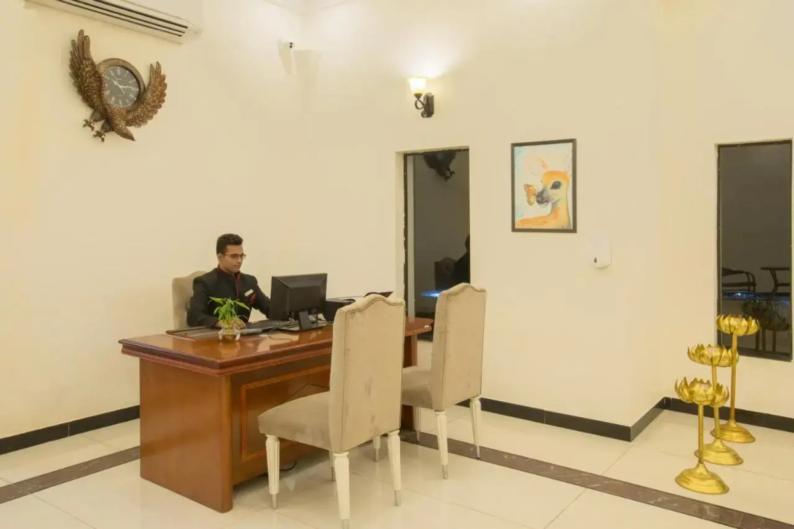 Tuli Veer Bagh Resort Turia