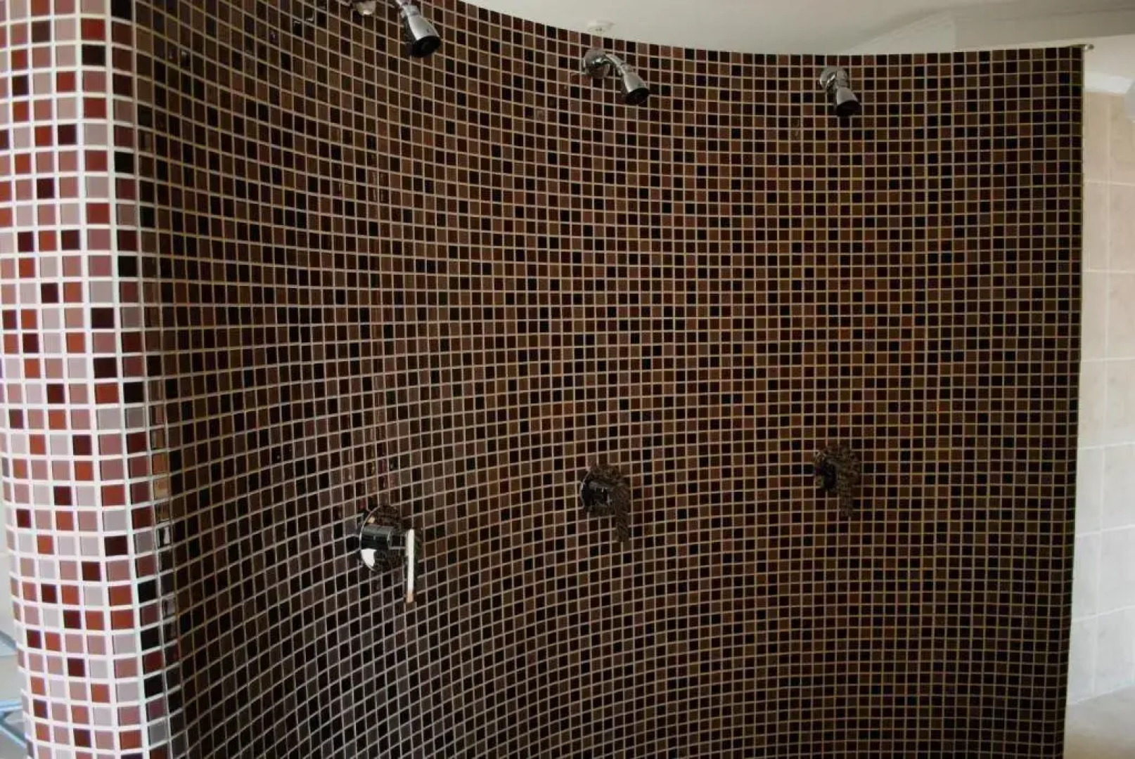 Hotel Forward Pool&Sauna