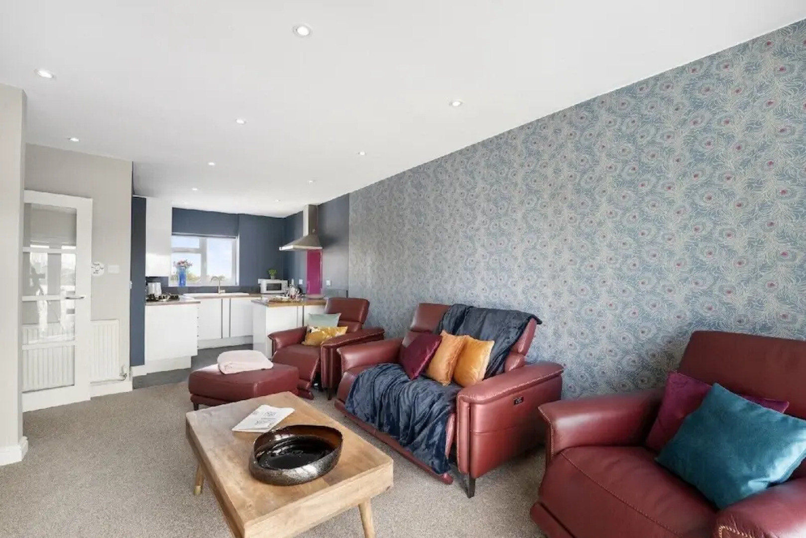 The Beacon, 2 bed Flat in Herne Bay With Parking