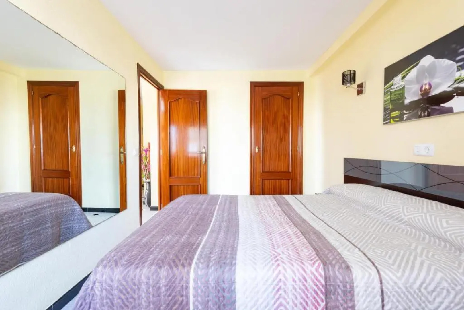 Valparaiso Apartment 50 mts from Beach, pools, sea views, tenis, terrace