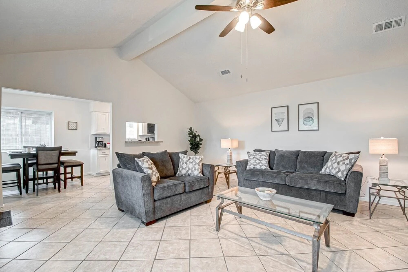 Ash Haven in Spring, Wifi, Extended Stay, Pet Friendly