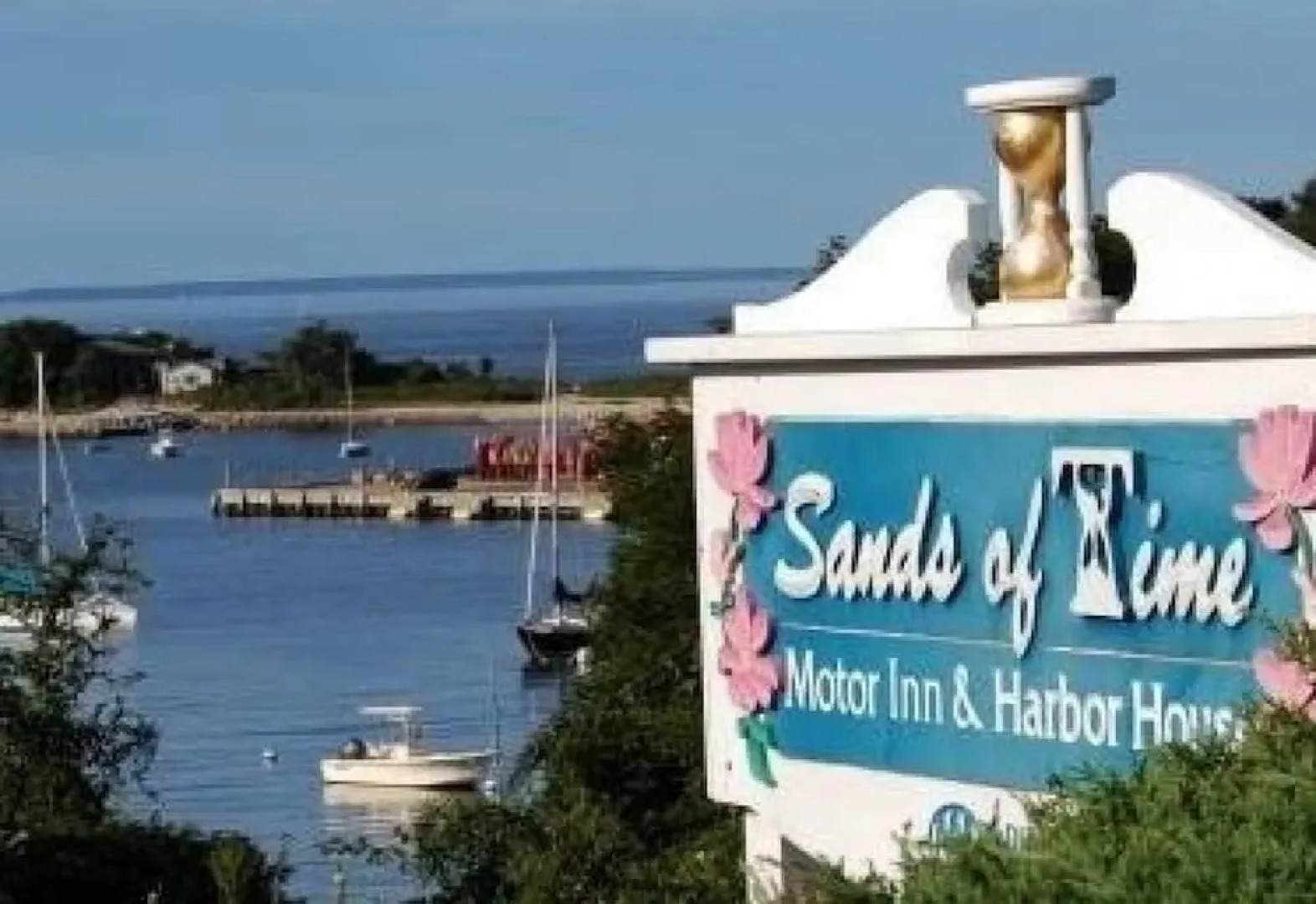 Sands of Time Motor Inn & Harbor House