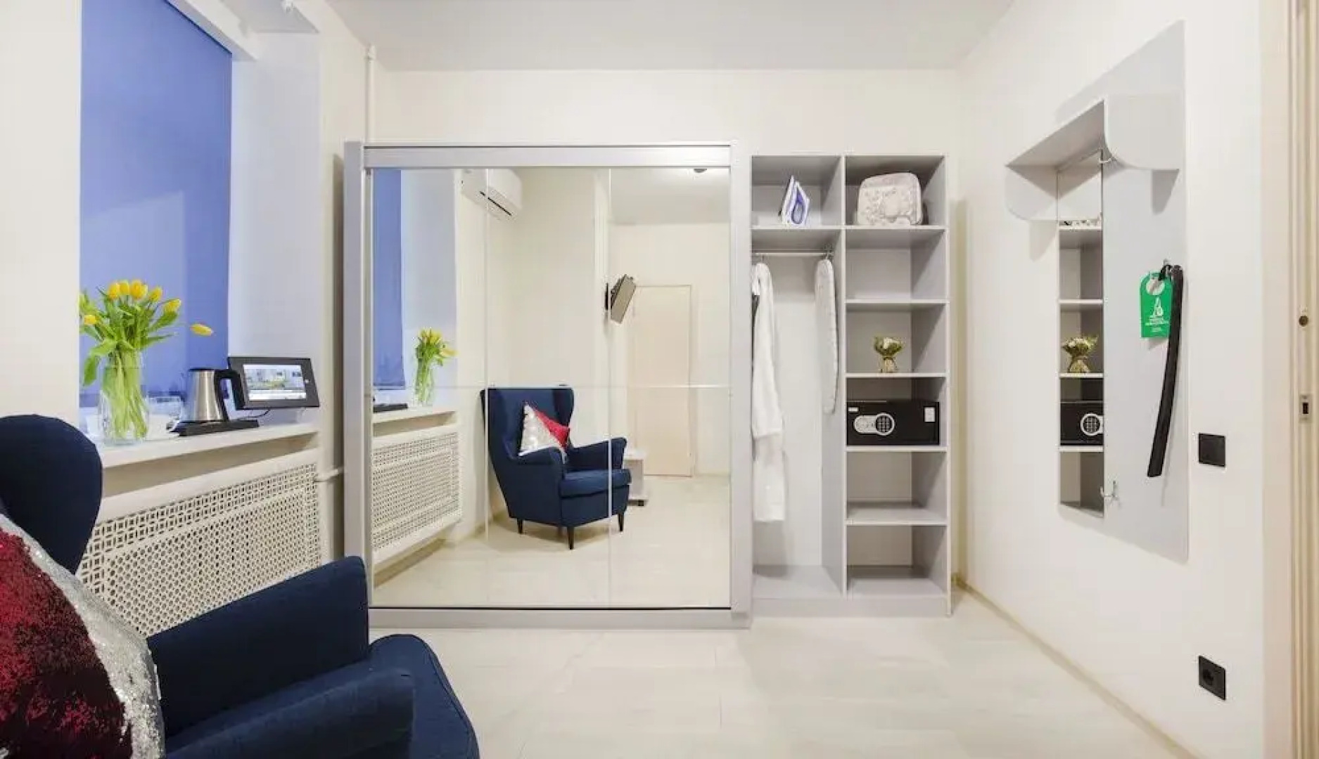 Отель Smart Welcome by Academia