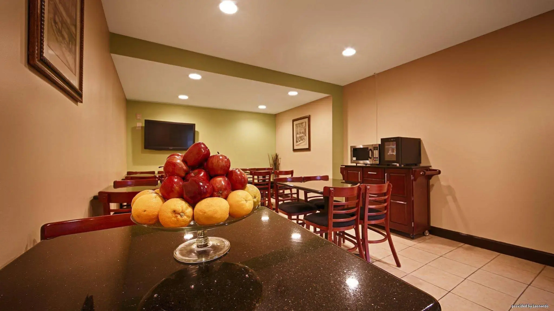 SureStay Hotel by Best Western East Brunswick