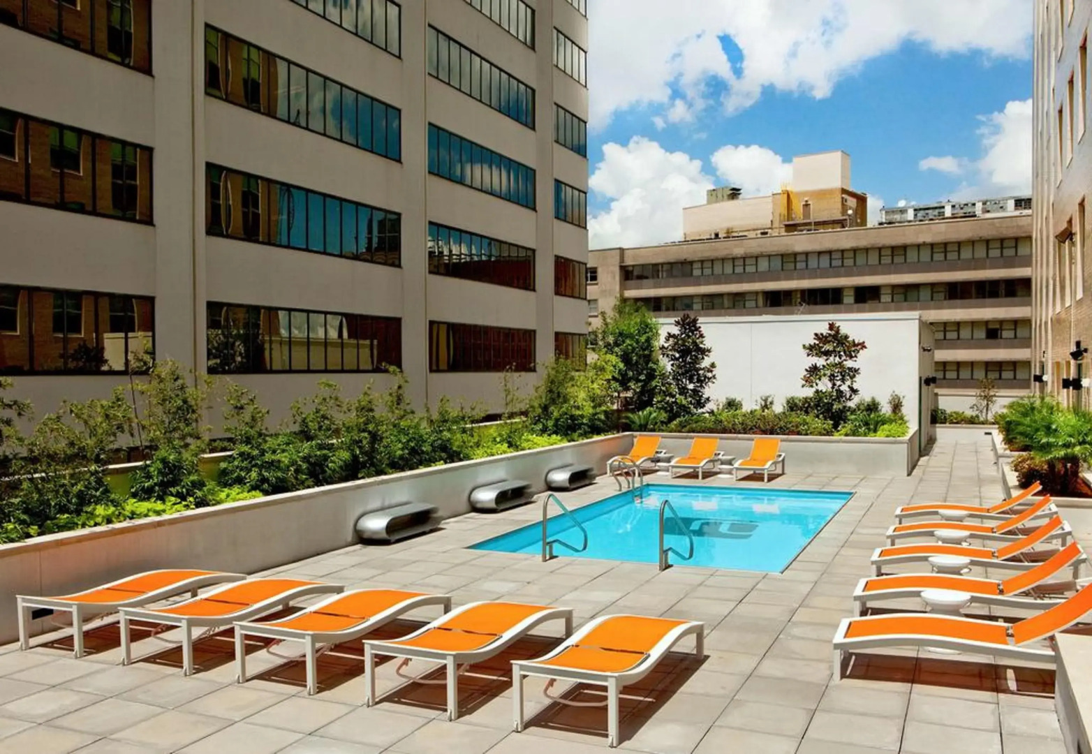 Aloft New Orleans Downtown