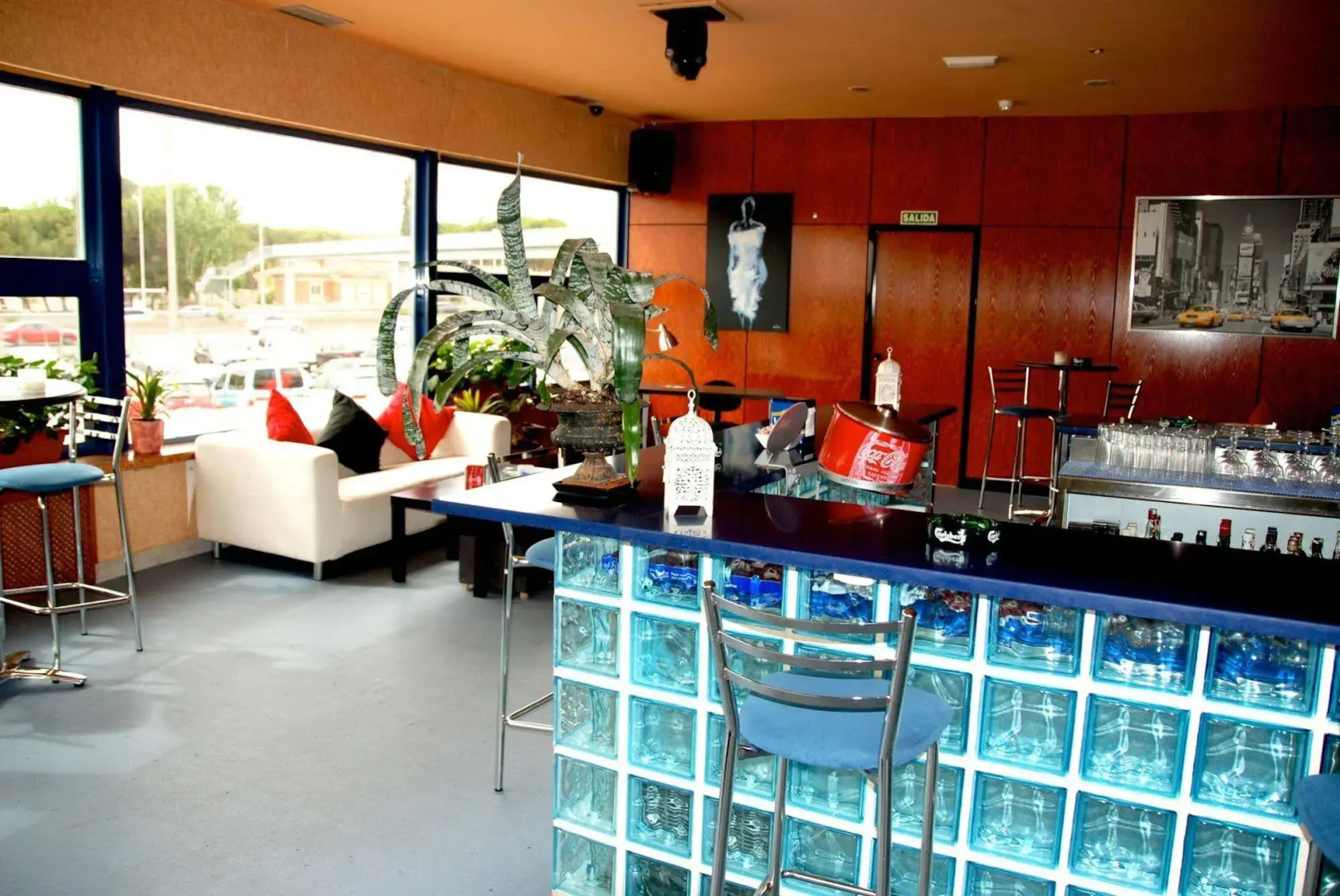 AP Hotel and Parking