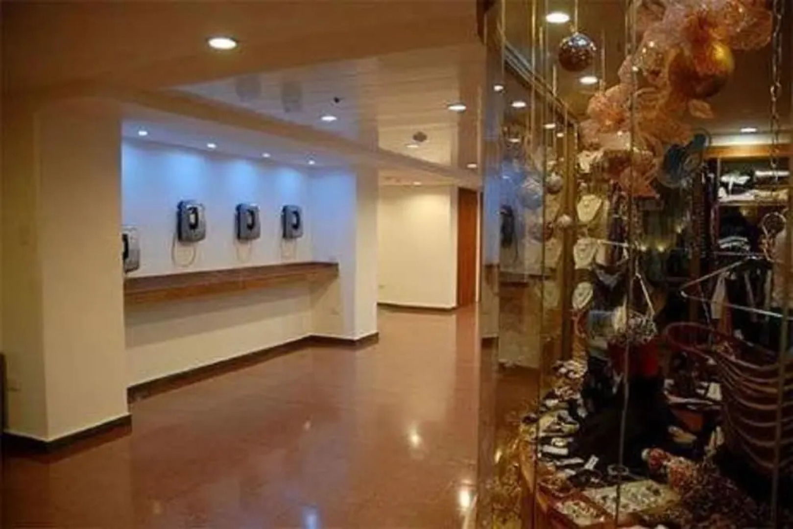 Hotel Cristina Suites