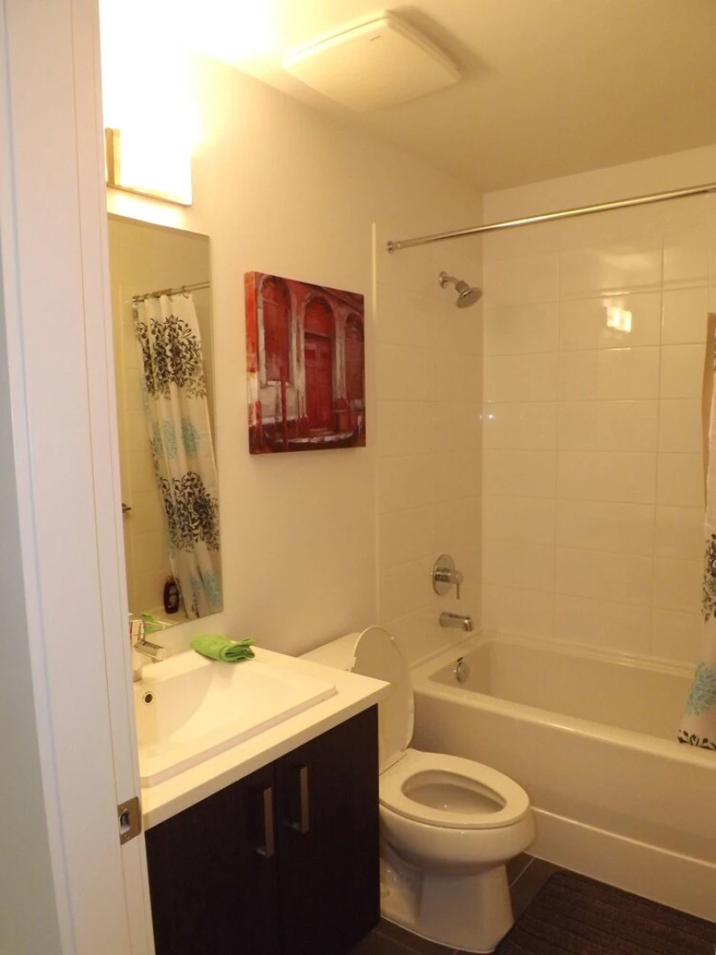 Welcome To Surrey Townhouse