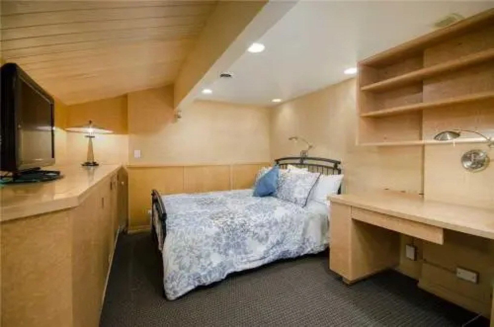 Steamboat Gondola Residences - SV710