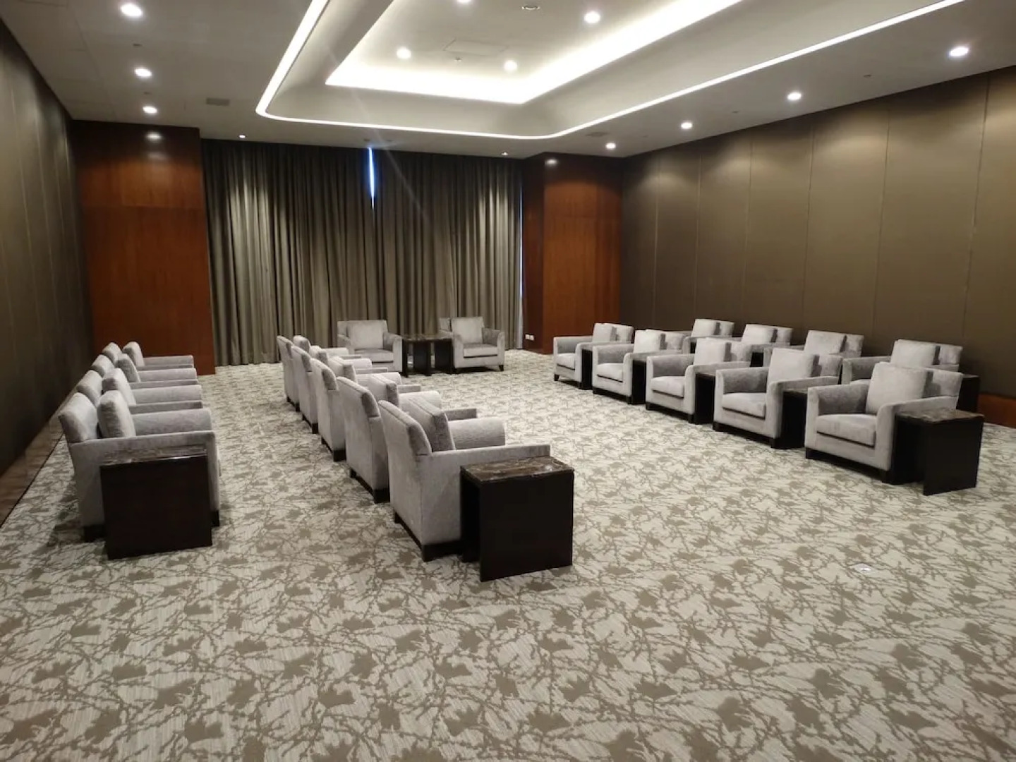 Everrich Golden Lake Hotel