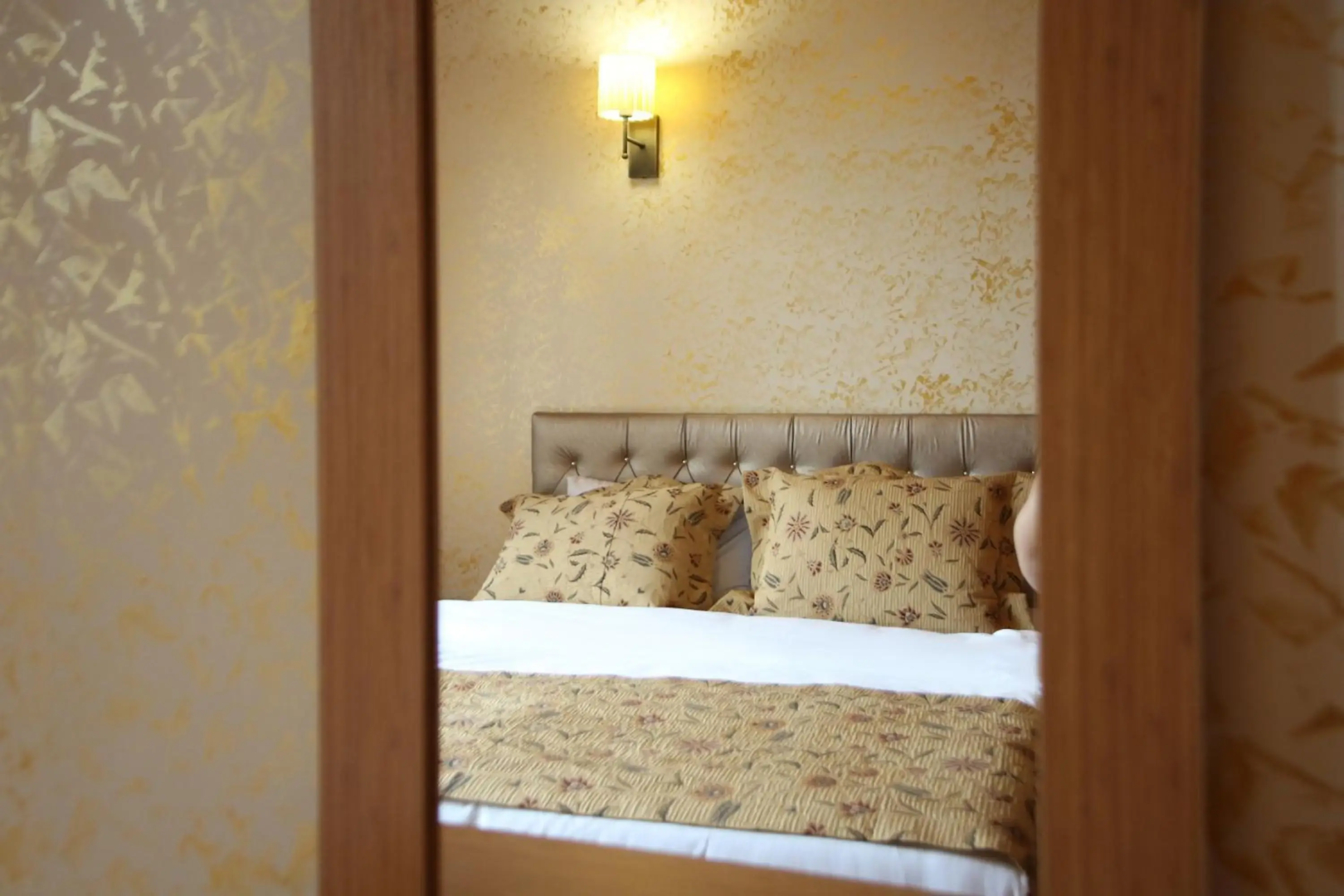 Theodian Hotel