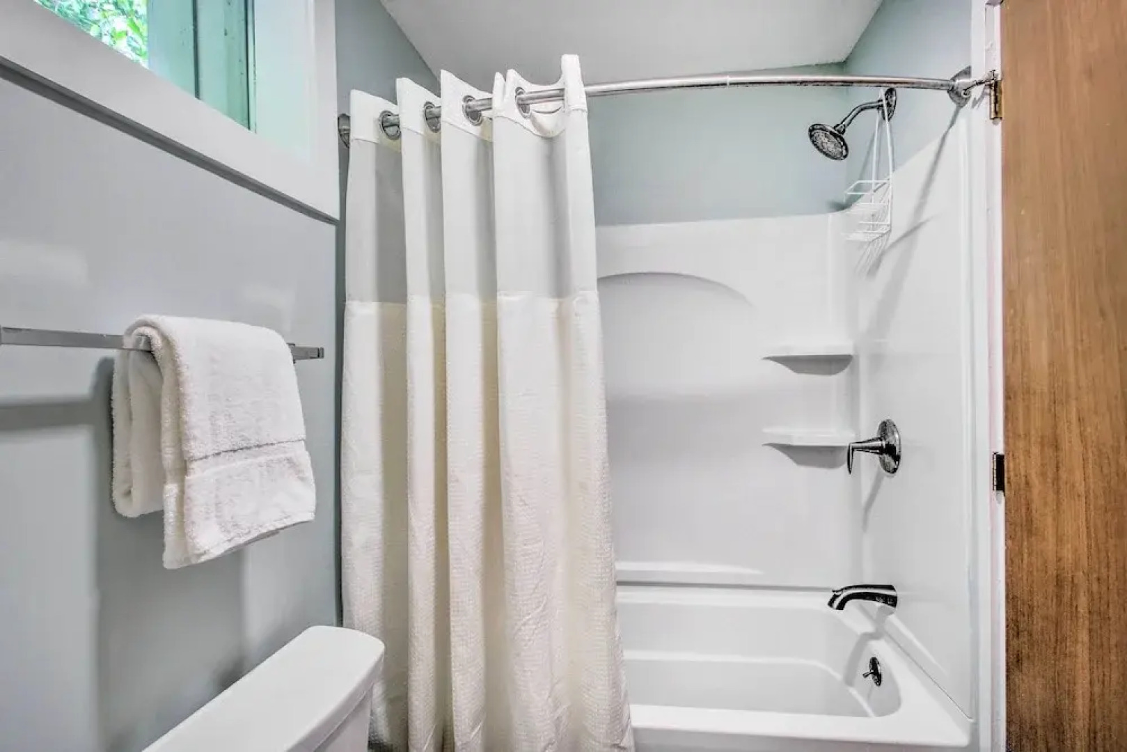 Cozy Lincoln Condo ~ 1 Mi to Loon Mountain!