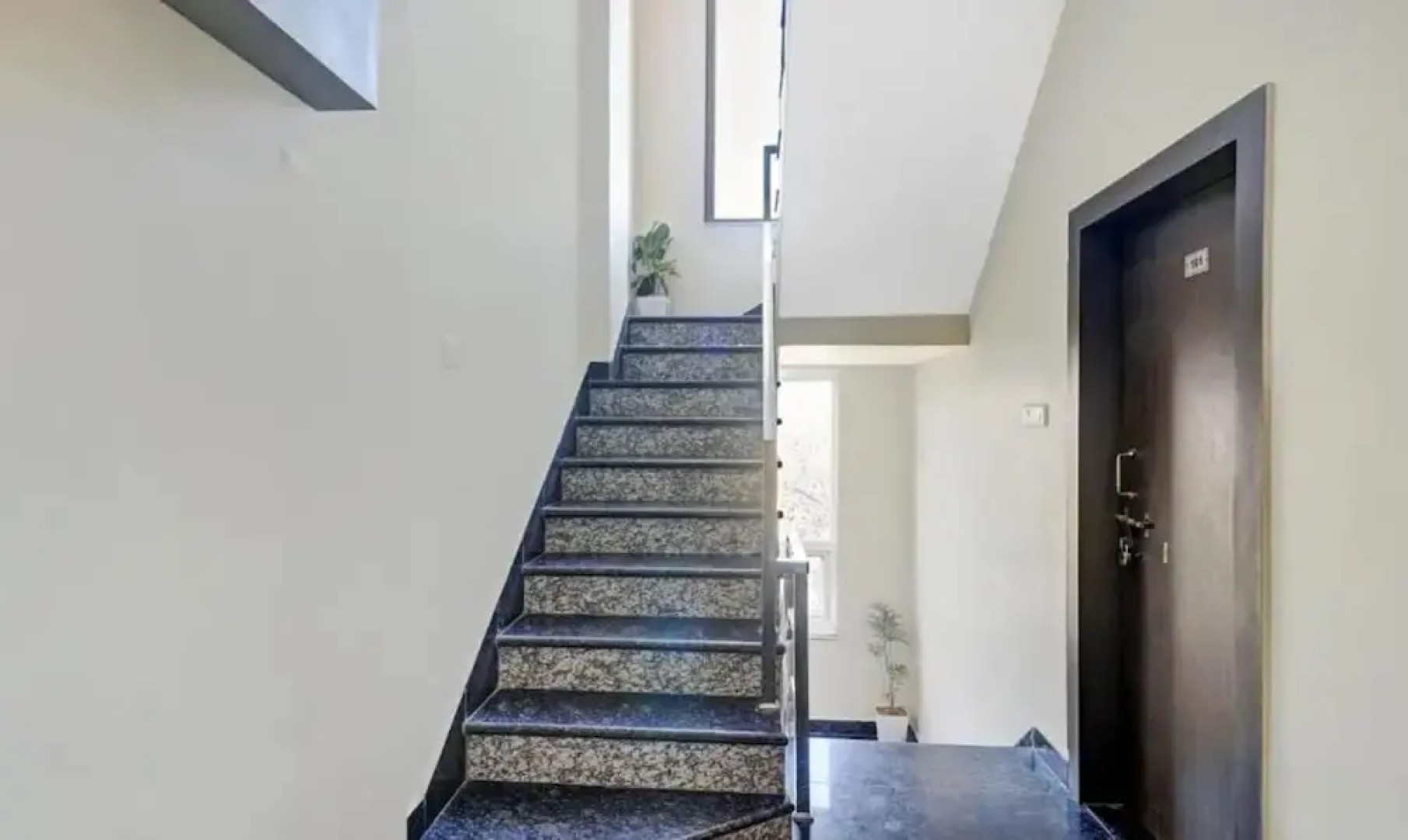 Hotel Ravi Residency