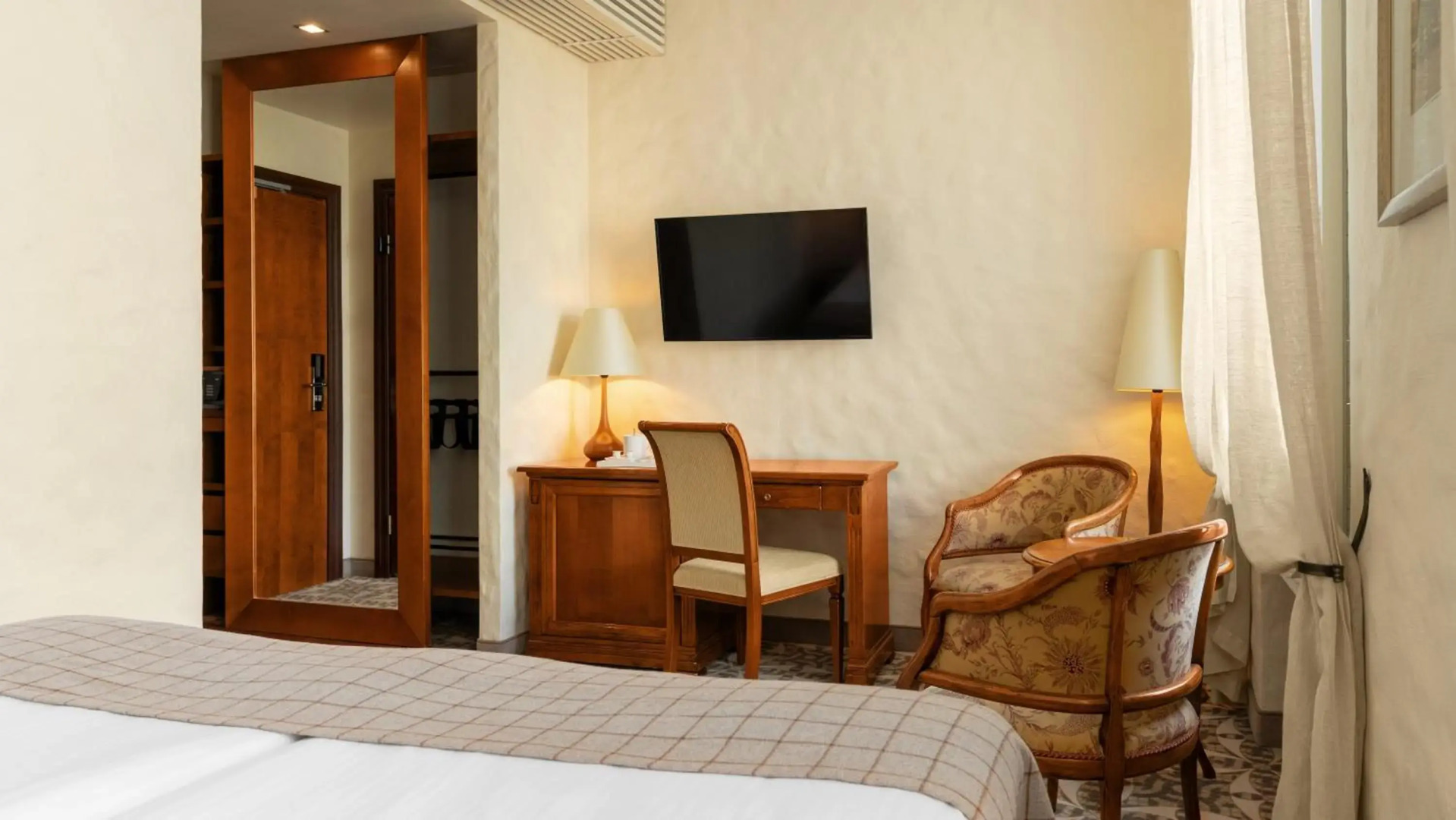 Savoy Boutique Hotel by TallinnHotels