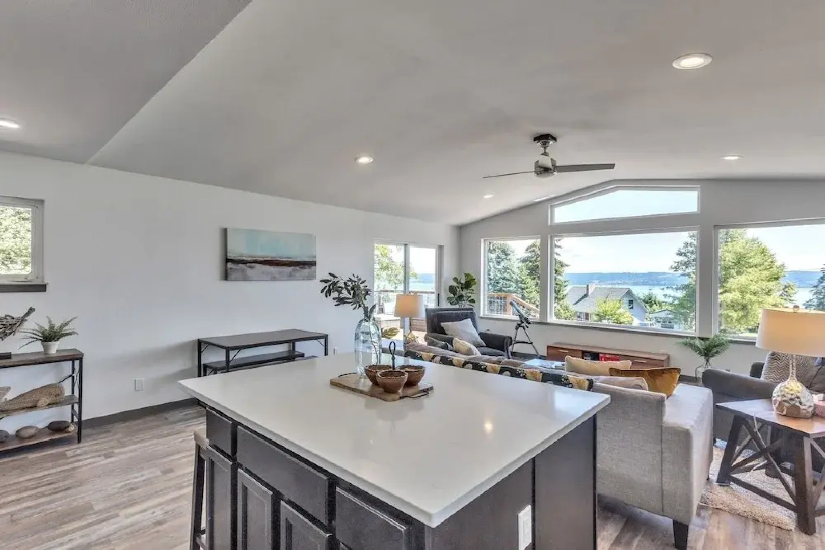 Cranes Landing Hidden Beach Home 3 Bedroom Residence by Redawning