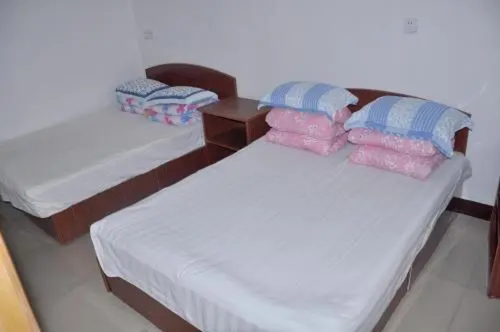 Wujiatai Fenggaoyujia Guesthouse