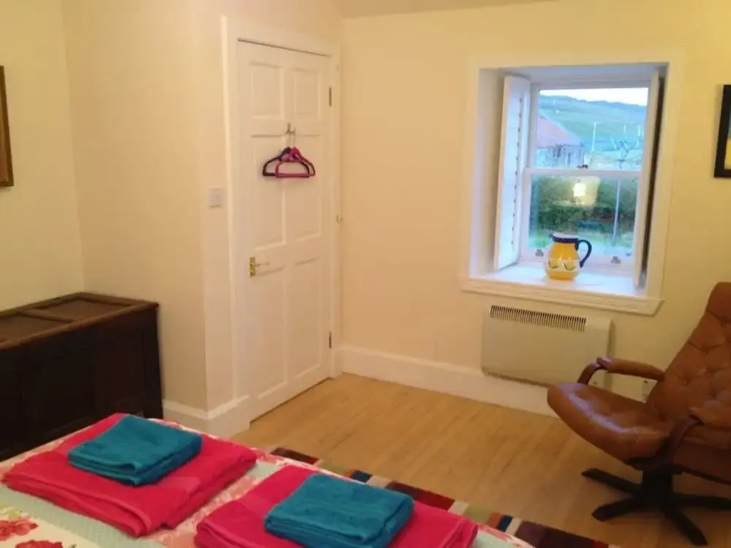 Quaint and Quirky Coastal Cottage Islay