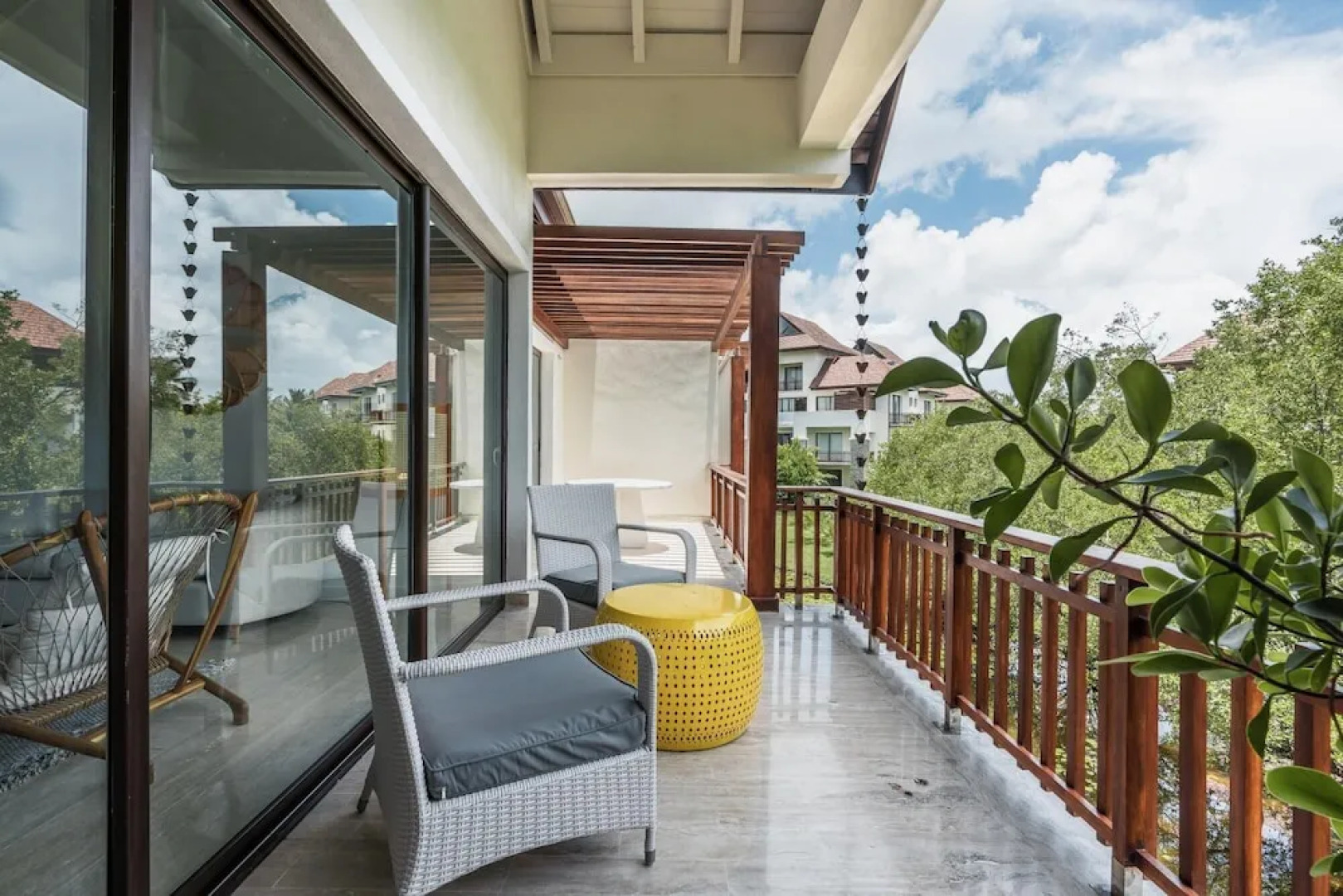 Relaxing El Portillo 2BR Apt